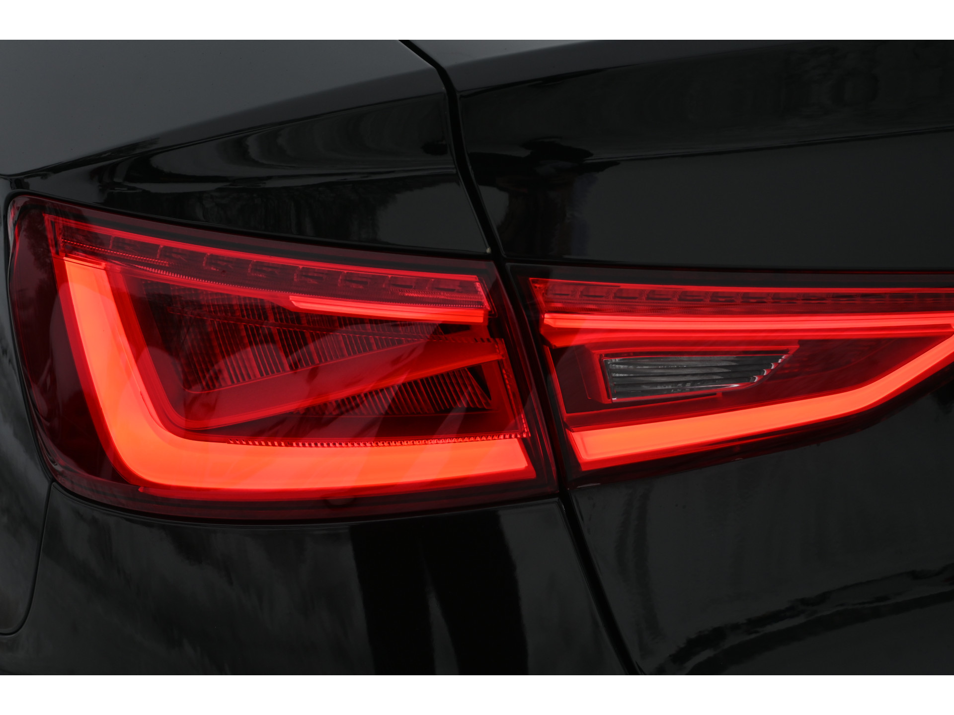 Audi A3 Limousine 1.4 TFSI CoD Ambition Pro Line Plus Clima Navigatie Cruise Control Inruil Mogelijk!