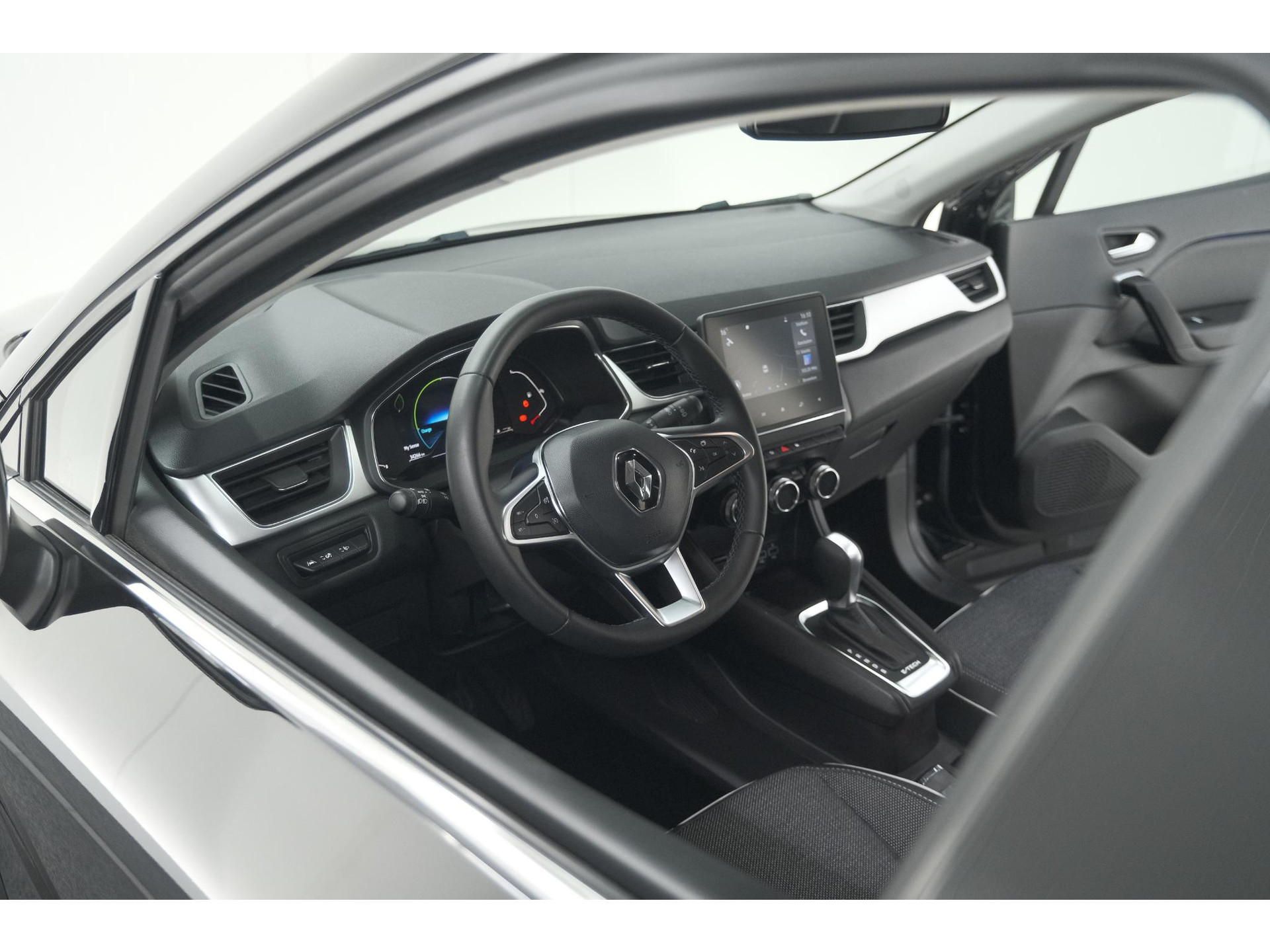 Renault Captur 1.6 E-Tech Hybrid 145 Techno | Pack Parking | Camera | Navigatie | Apple CarPlay