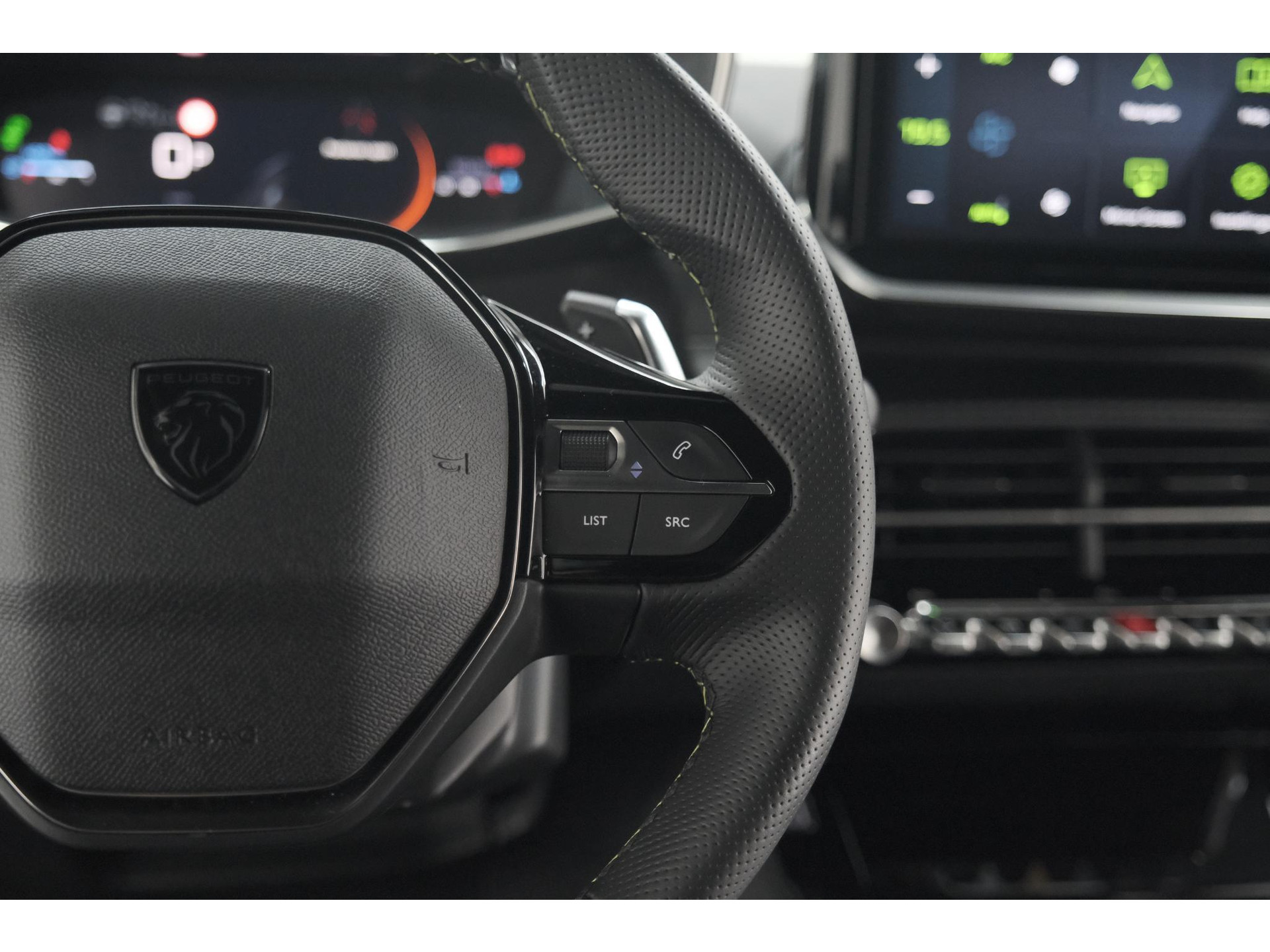 Peugeot 2008 PureTech 130 EAT8 GT | 360 Camera | Stoelmassage | Adaptieve Cruise Control | Dodehoekdetectie