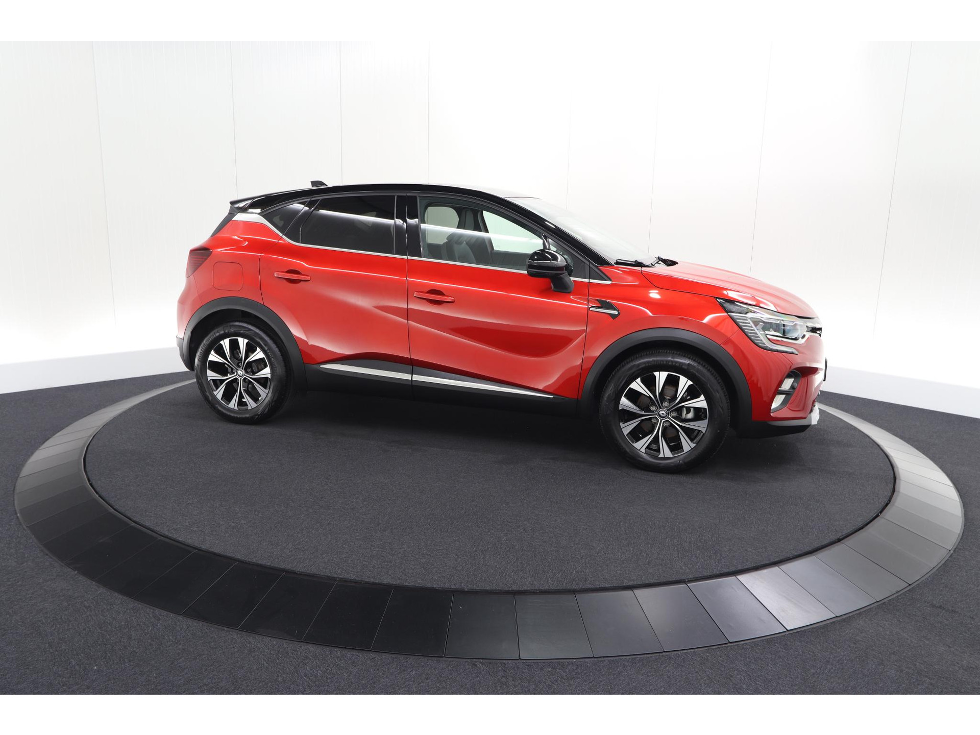 Renault Captur 1.6 E-Tech Full Hybrid 145 Techno | Navigatie | Camera | Parkeersensoren | Apple Carplay