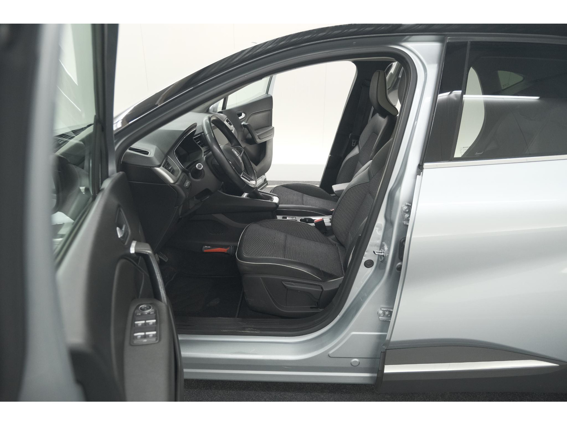 Renault Captur TCe 100 Intens | Camera | Navigatie | Parkeersensoren
