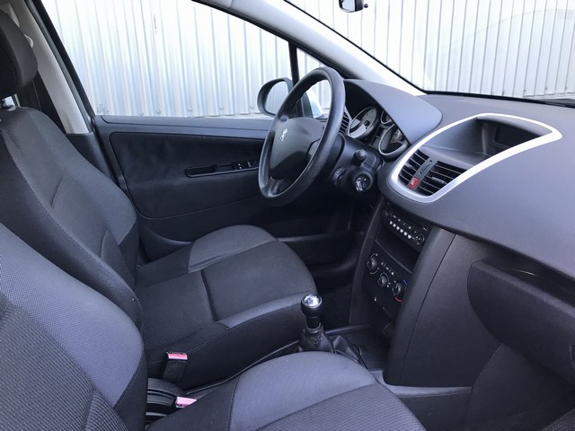 Peugeot 207 1.4 - V E R K O C H T