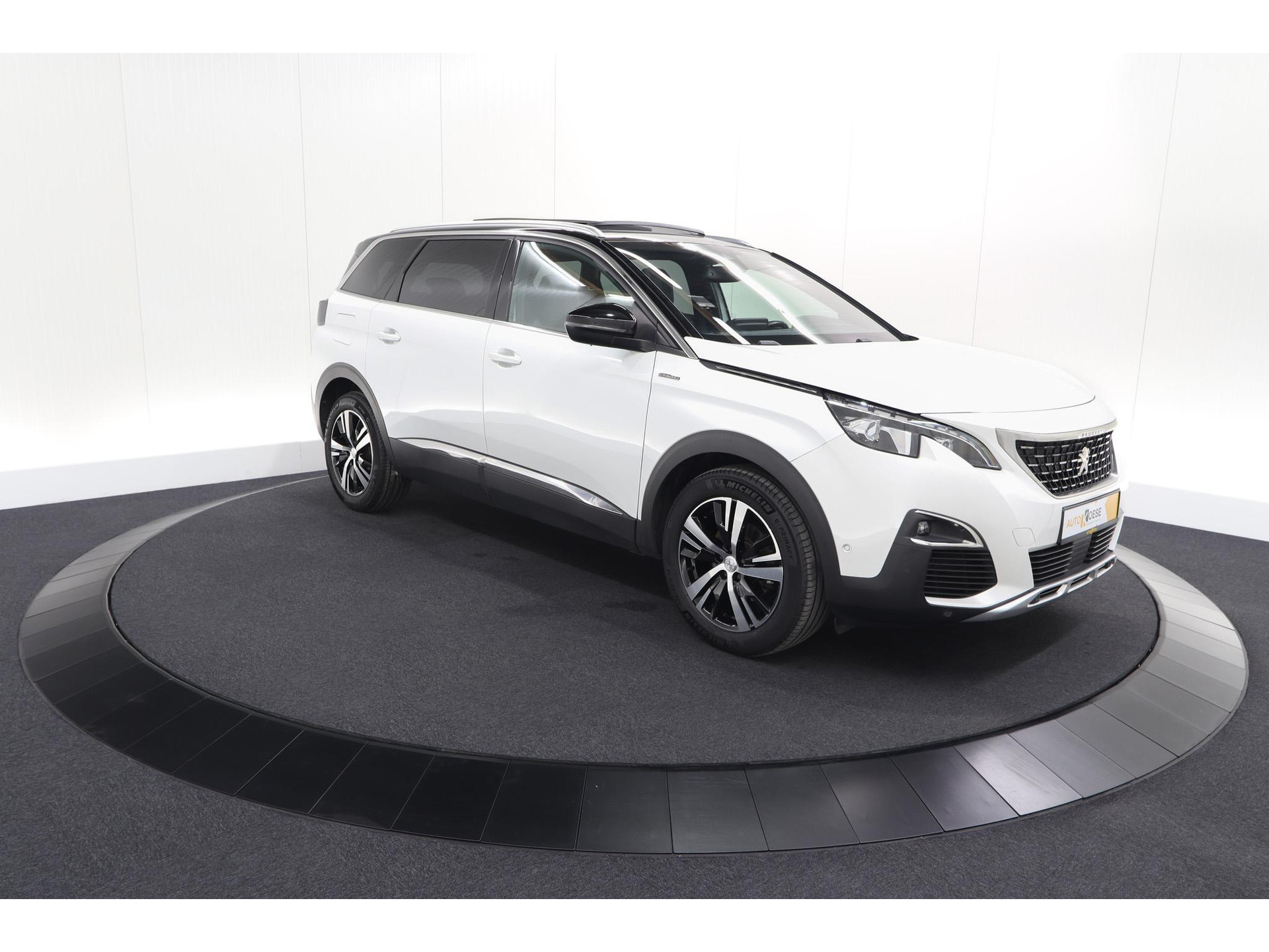 Peugeot 5008 PureTech 130 EAT8 GT-Line | Schuif-/Kanteldak | Trekhaak | Elektrische Kofferklep | Camera
