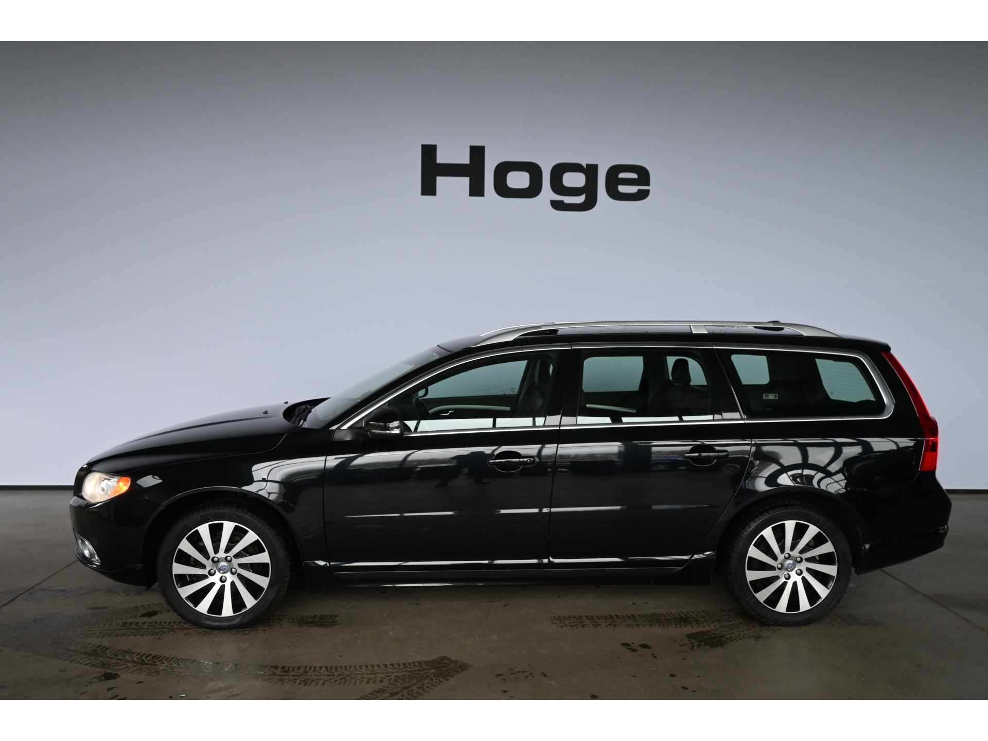 Volvo V70 1.6 T4 Limited Edition Automaat Clima Navigatie Schuif/Kanteldak Goed Onderhouden! Inruil Mogelijk!