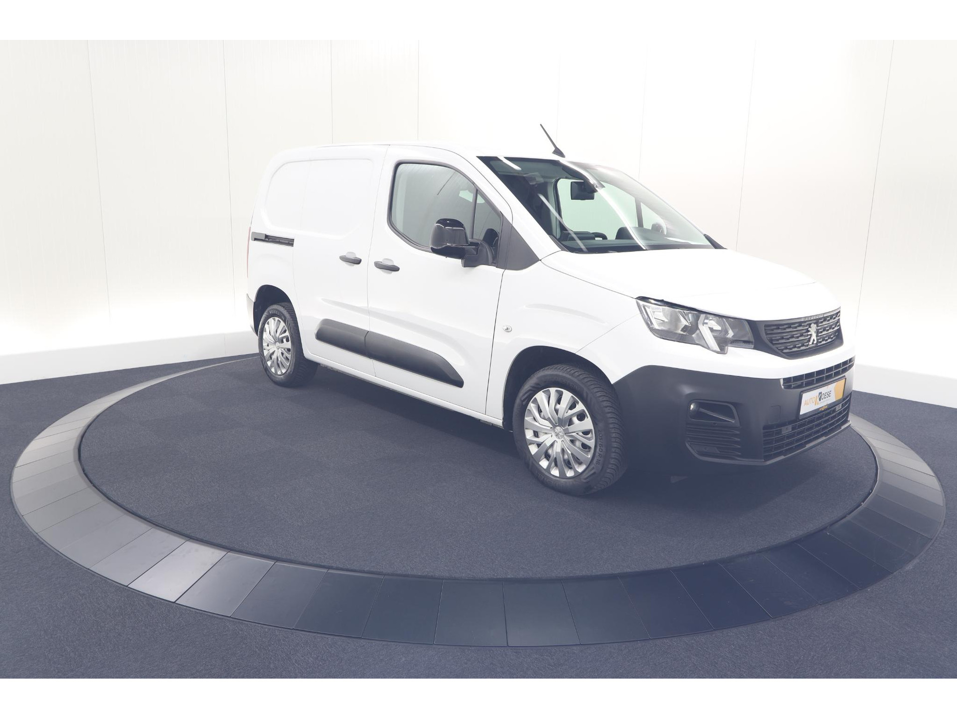 Peugeot Partner 1.5 BlueHDi 100 S&S L1 | Trekhaak | Camera | Apple Carplay | Laadruimte-Pakket