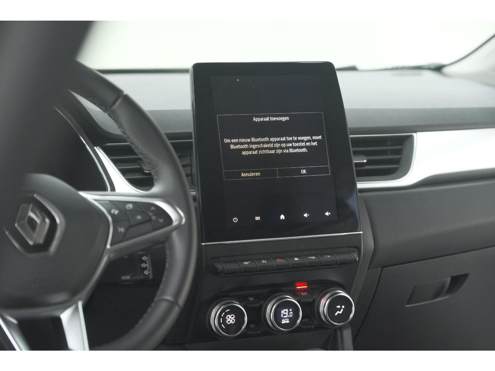 Renault Captur Mild Hybrid 140 EDC Techno | Trekhaak | 360 Camera | 9.3 Inch Grootscherm | Apple Carplay | Parkeersensoren