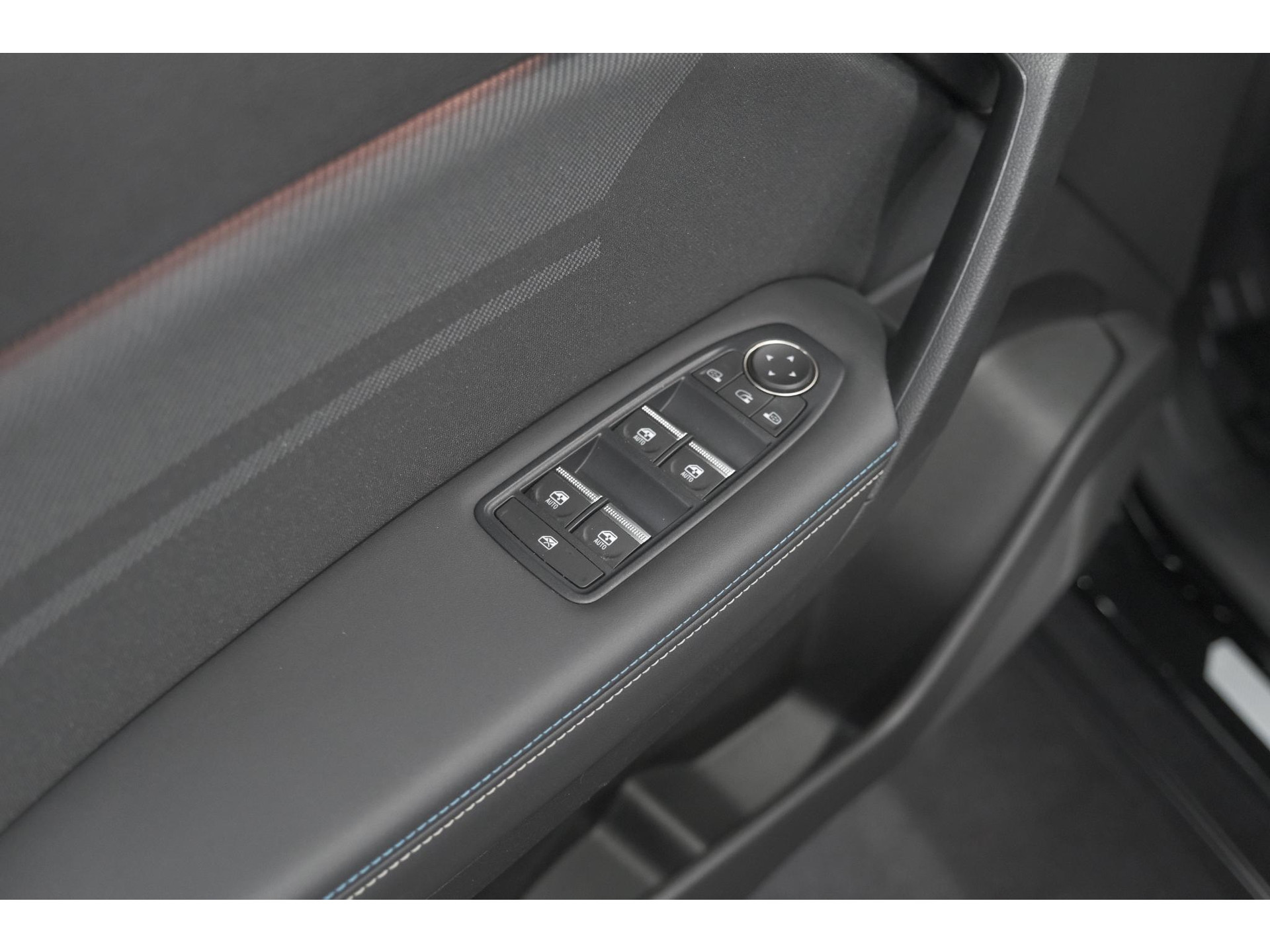 Renault Captur 1.8 E-Tech full hybrid 160 Esprit Alpine | 360 Camera | Adaptieve Cruise Control | Dodehoekdetectie | Stuurwielverwarming