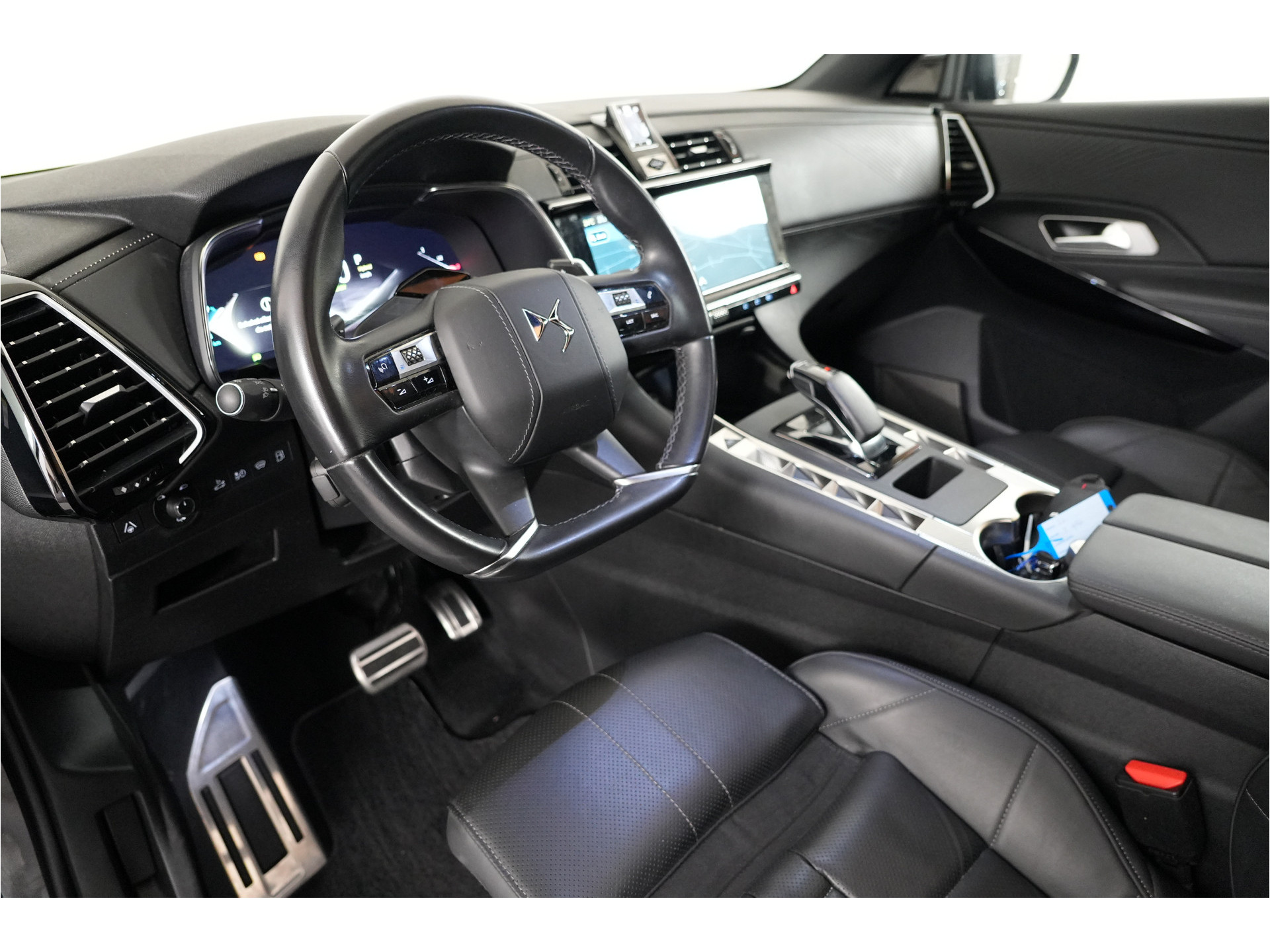 DS 7 E-Tense 4x4 Opéra 360 pk PHEV | SOH 93.5% | Pano | Massage | Nachtzicht | Focal | 360° Cam | Nappa |