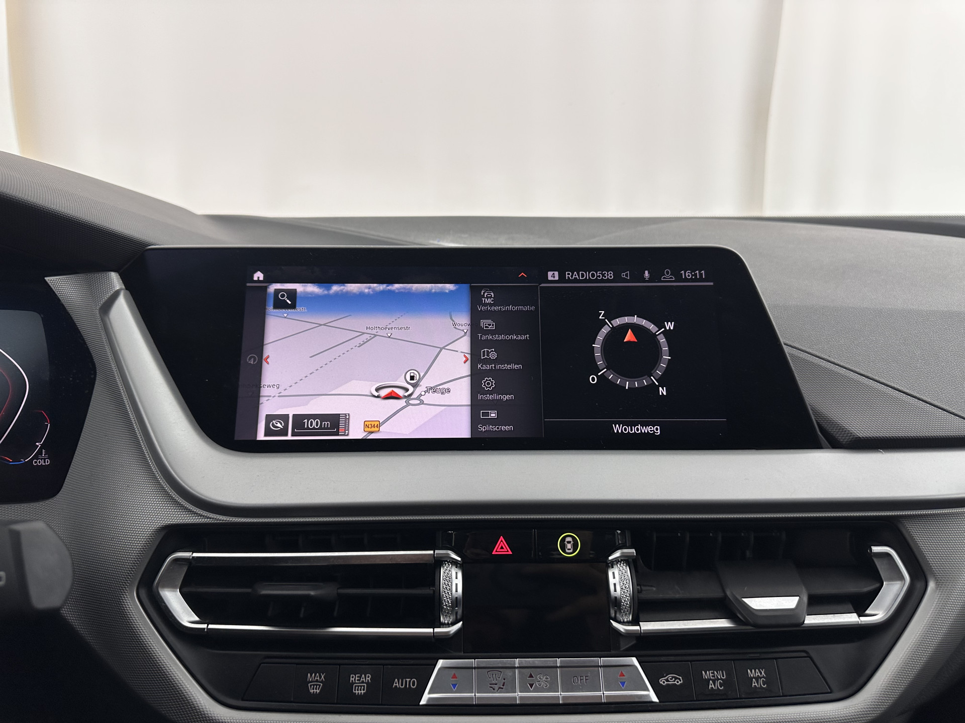 BMW 1-serie 116D EXECUTIVE EDITION *DIGI-COCKPIT | FULL-LED | NAVI-FULLMAP | AMBIENT-LIGHT | CRUISE | KEYLESS | PRIVACY-GLASS | ECC | PDC | 16"ALU*