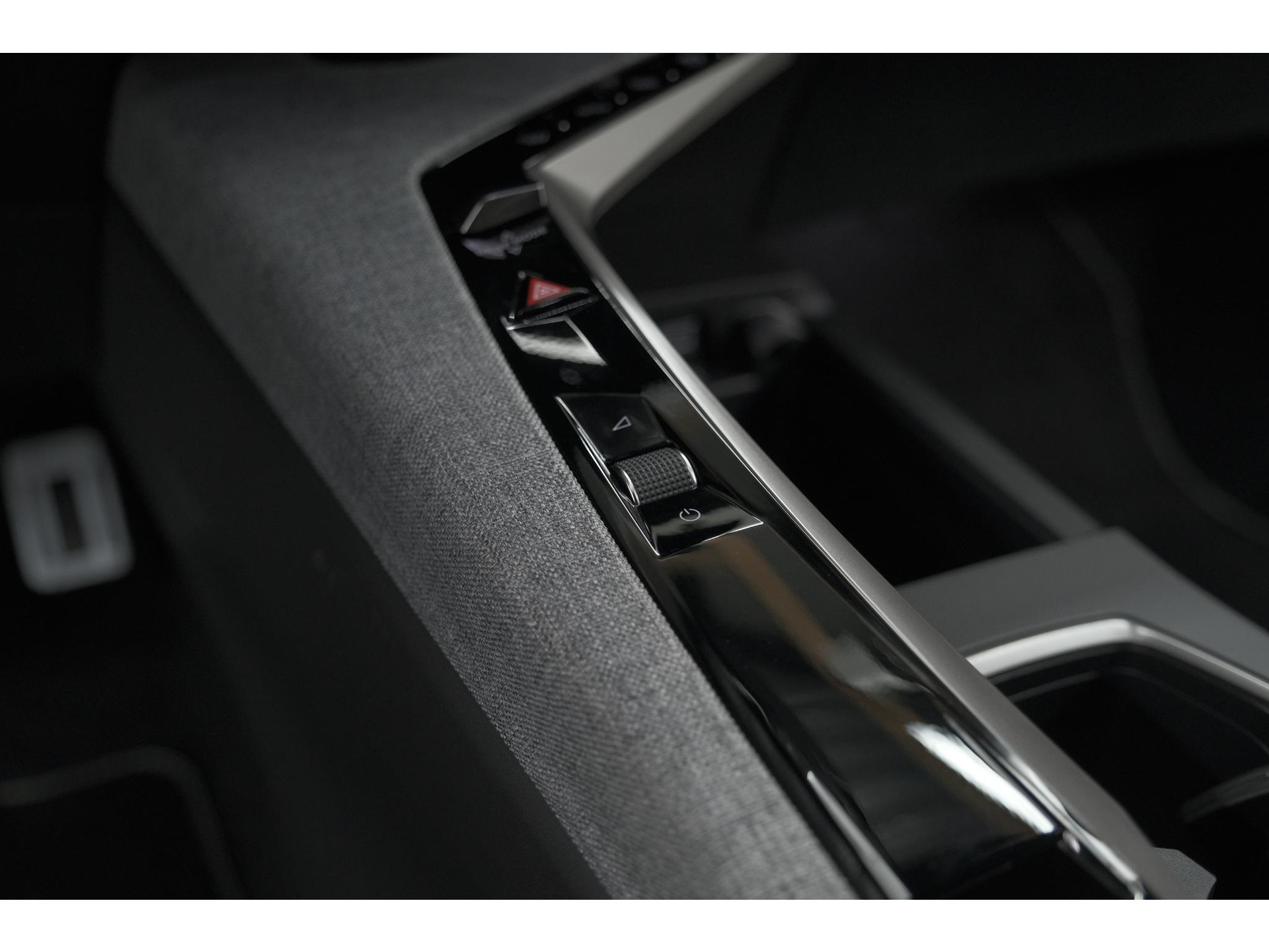 Peugeot 3008 Hybrid 145 e-DCS6 GT | Elektrische Kofferklep | Camera | Adaptieve Cruise Control | Apple CarPlay