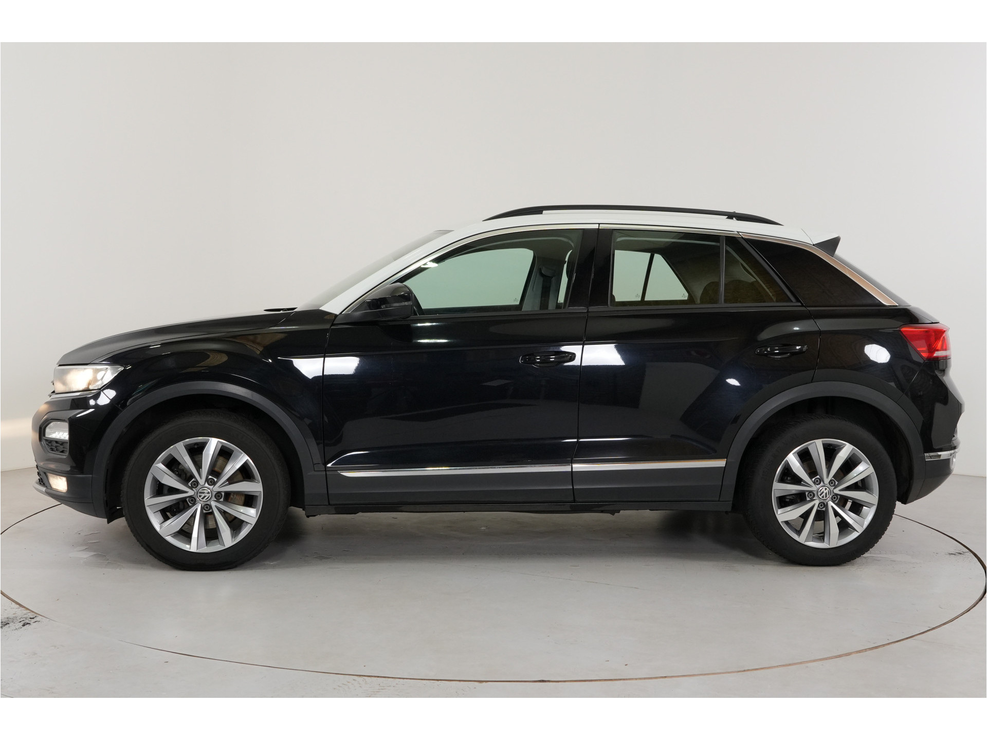 Volkswagen T-Roc 2.0 TDI 4Motion Sport | Trekhaak | Adaptive Cruise | Navi | Stl. verw. |