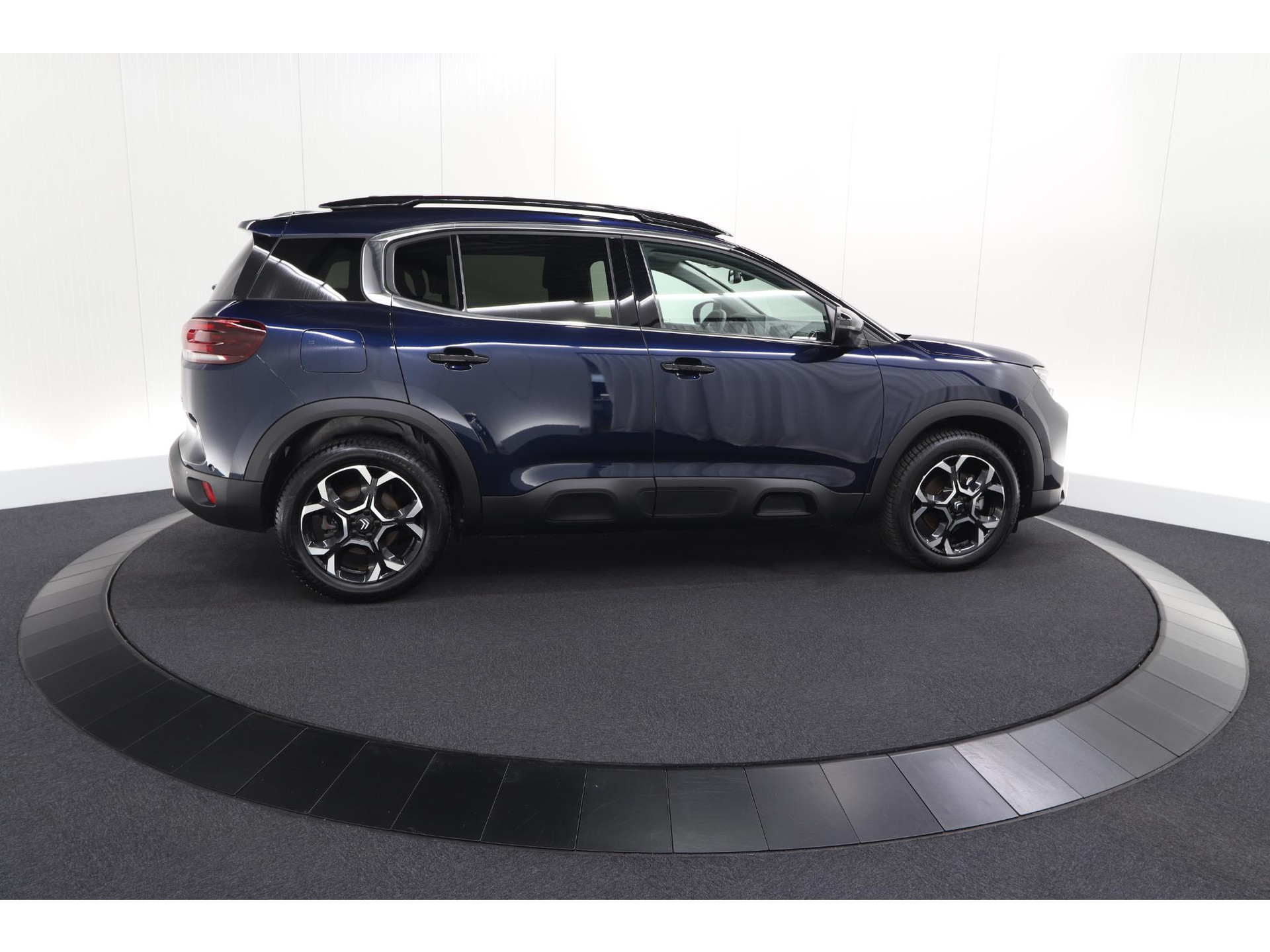 Citroen C5 Aircross 1.2 Hybrid 136 Max | Elektrische Kofferklep | Adaptieve Cruise Control | Camera | Dodehoekdetectie