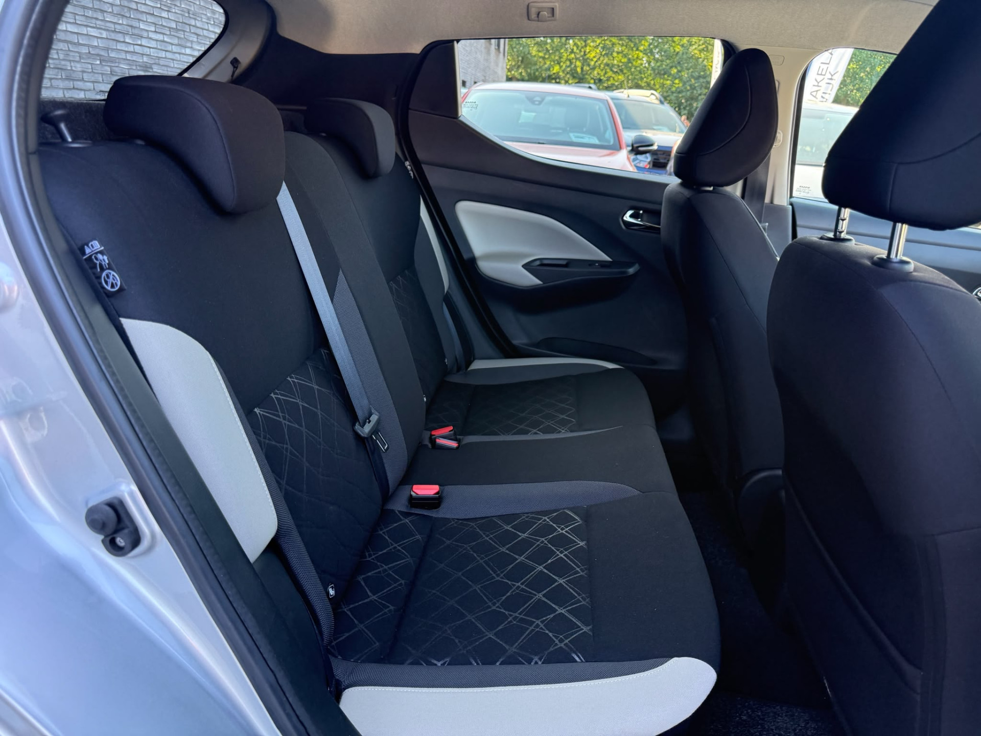 Nissan Micra 0.9 IG-T Tekna | 2E EIGENAAR | 3/6/12MND GARANTIE| CRUISE | NAVI | DAB | CAMERA | AIRCO |