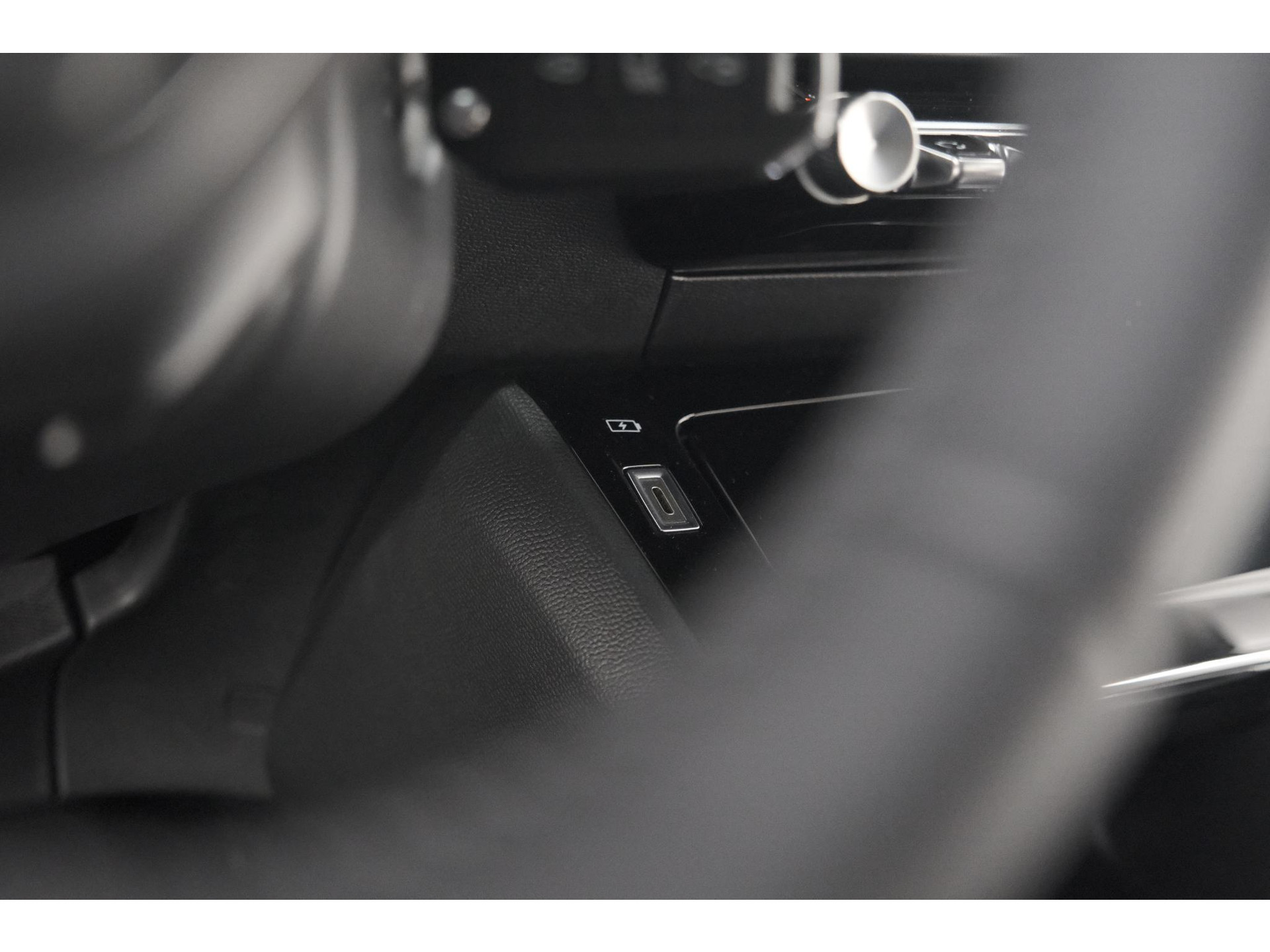 Peugeot 208 PureTech 100 Allure | 360 Camera | Dodehoekdetectie | Navigatie