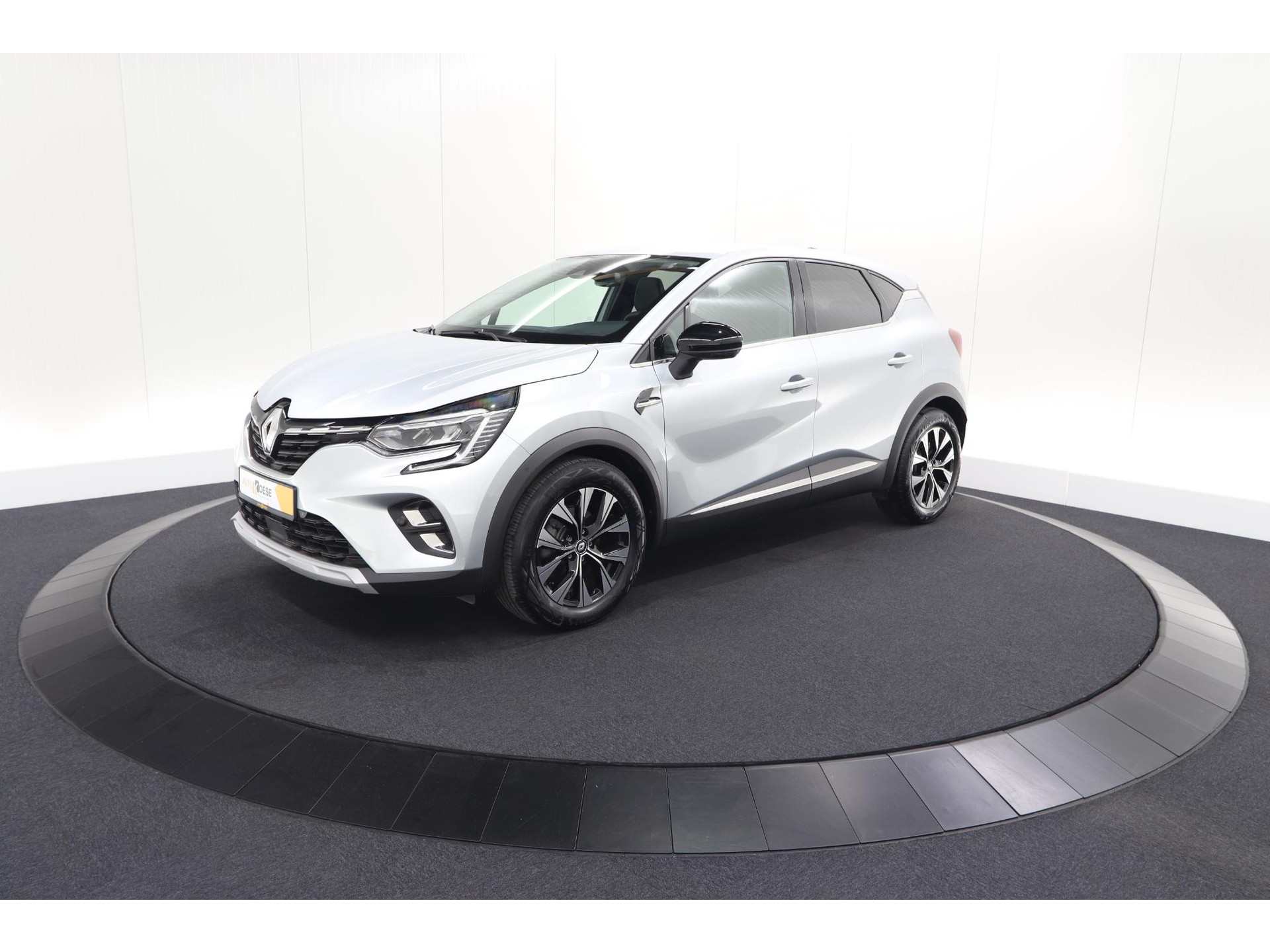 Renault Captur 1.6 E-Tech full hybrid 145 techno | Camera | Parkeersensoren | Climate control | Keyless