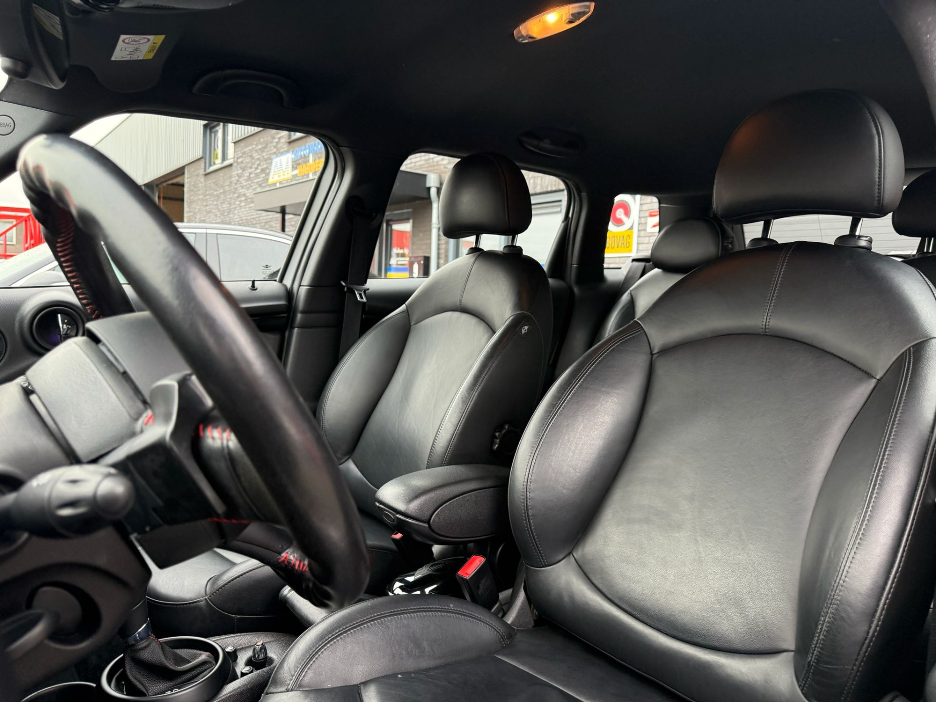 MINI Mini 1.6 John Cooper Works | 1E EIGENAAR | 3/6/12MND GARANTIE | AUTOMAAT | JOHN WORKS | XENON | CRUISE | NAVI |
