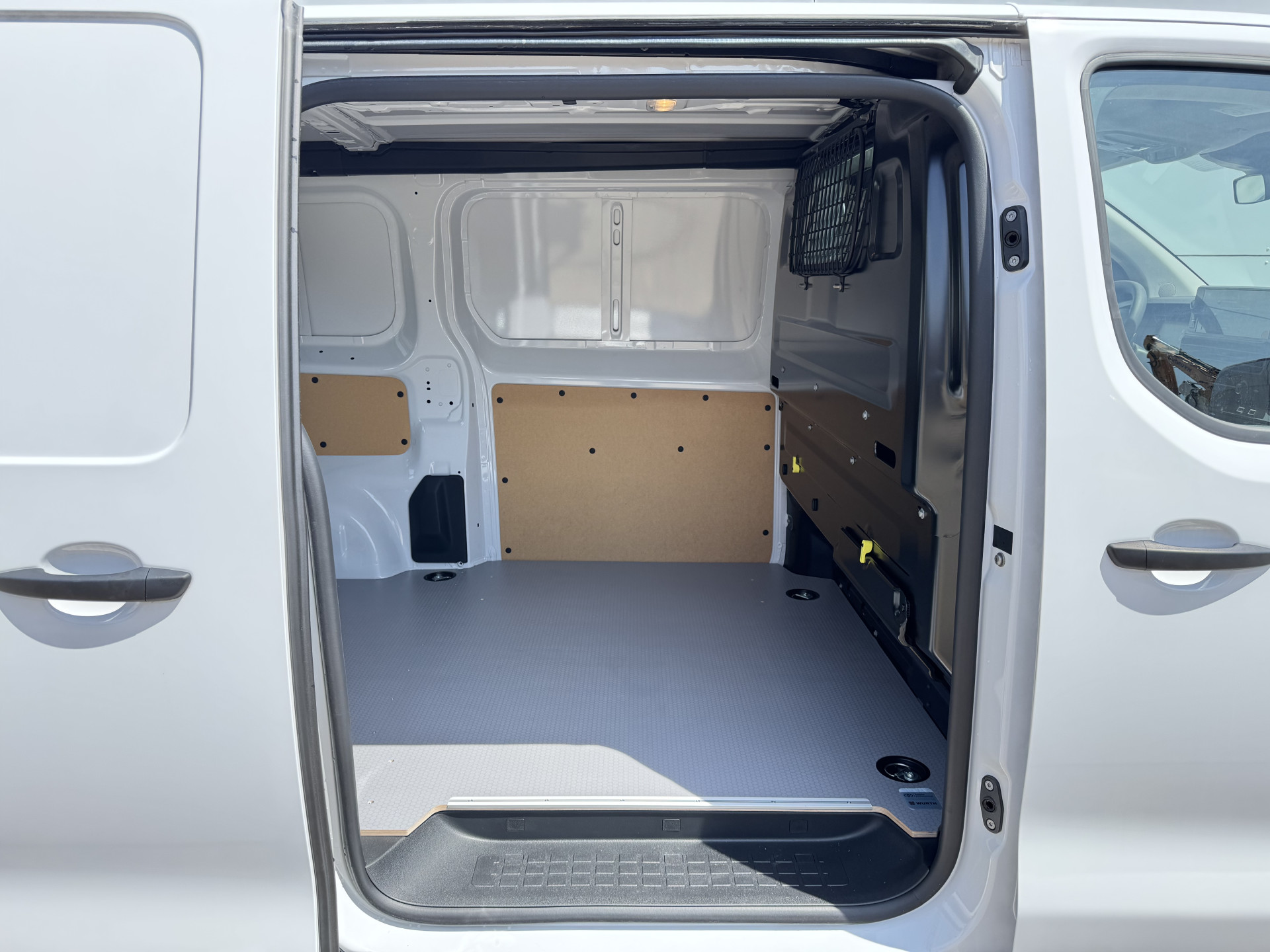 Toyota Proace Electric 75kWh Nieuw! Elektrisch L1 348km WLTP Snelladen Climate Control Cruise Control Camera Parkeersensoren v+a