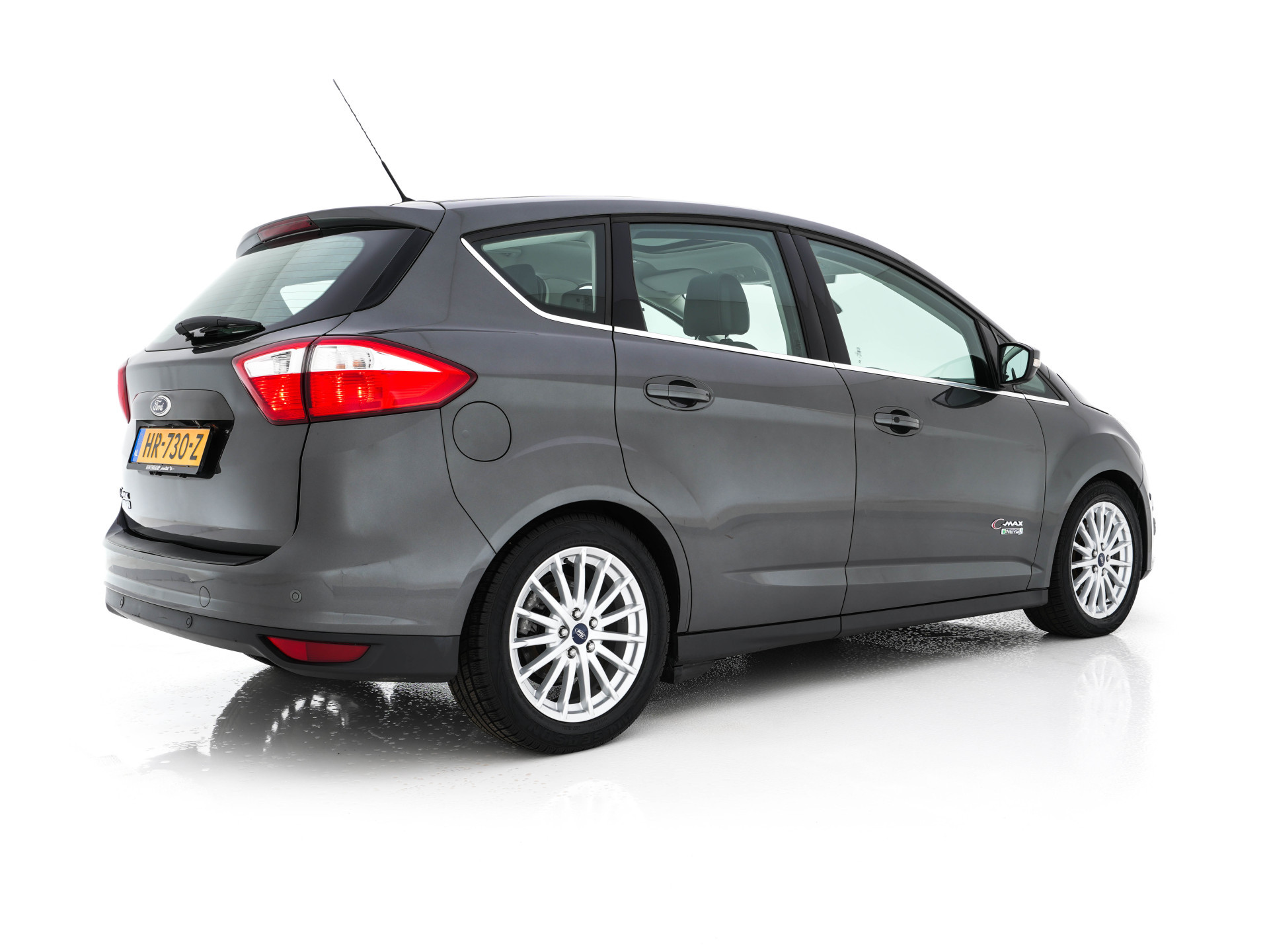 Ford C-Max 2.0 Plug-in Hybrid Titanium Plus Aut. *PANO | LEATHER | NAVI-FULLMAP | CAMERA | KEYLESS | HEATED-COMFORT-SEATS | ECC | DIGI-COCKPIT | PDC | 17''ALU*