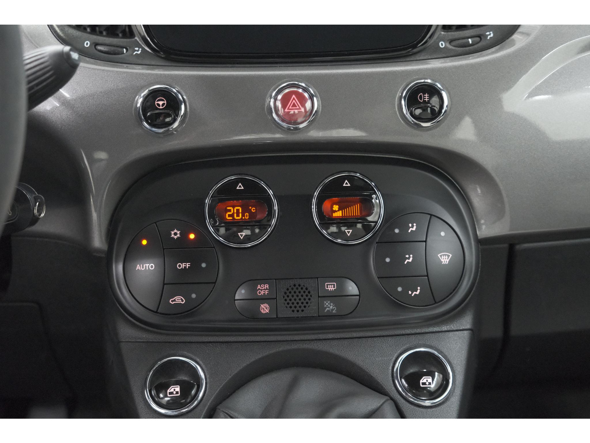 Fiat 500 C 1.0 Hybrid Dolcevita | Apple Carplay | Parkeersensoren | Climate control