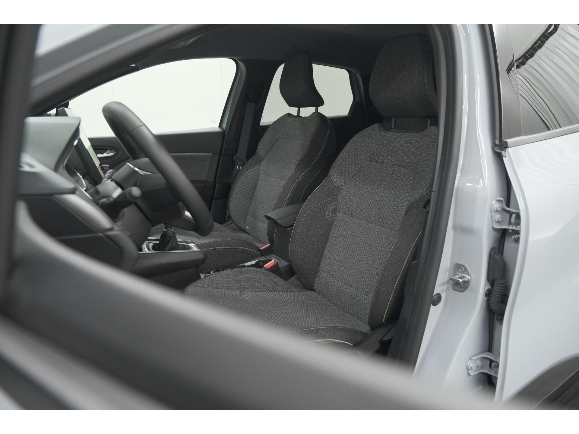 Renault Captur TCe 90 Techno | Nieuw Model | Camera | Navigatie | Apple Carplay | Pack Full Screen | 18 Inch Lichtmetalen Velgen