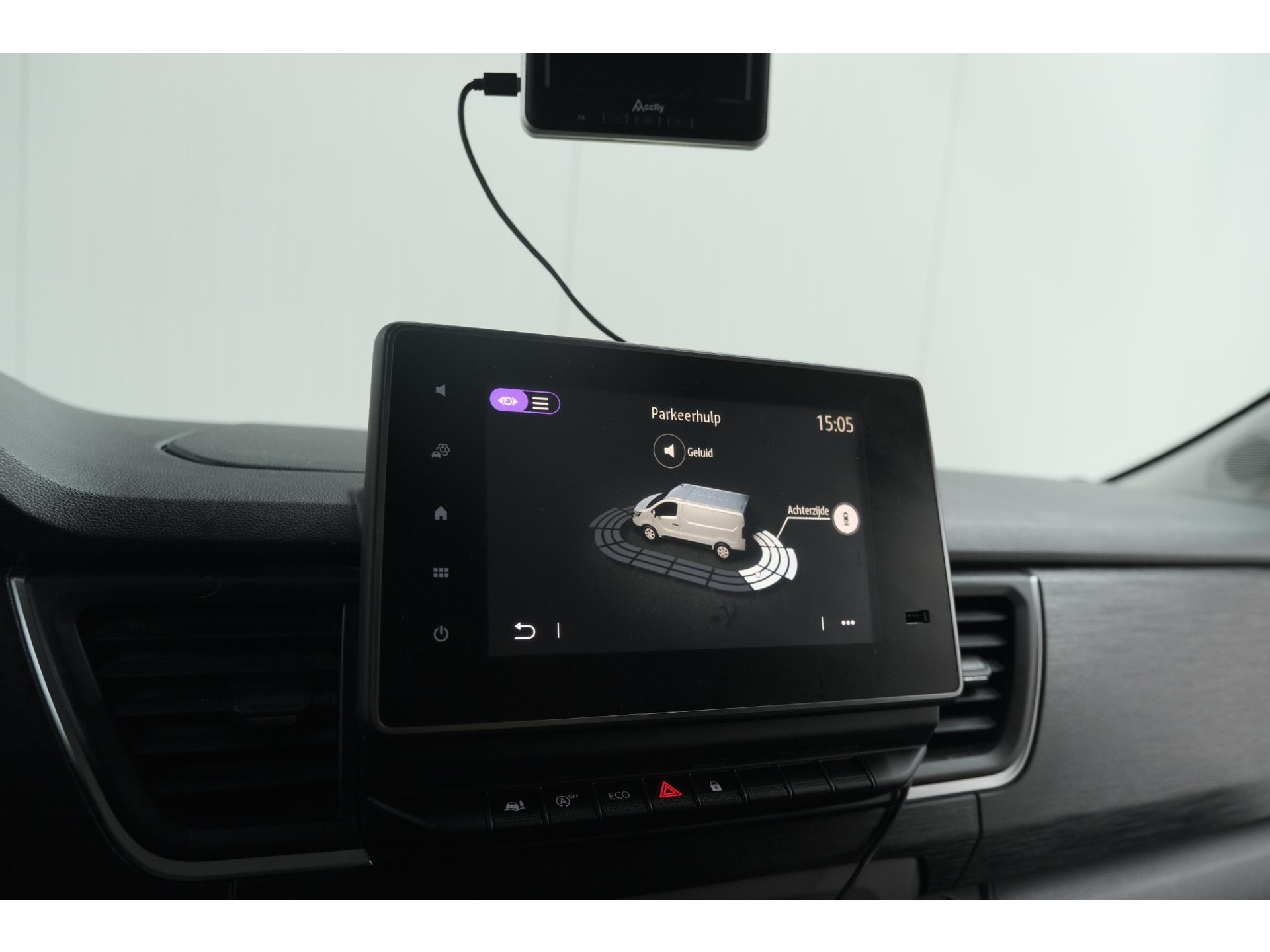 Renault Trafic 2.0 dCi 110 T30 L2H1 Work Edition | Trekhaak | Camera | Navigatie | Sidebars | Betimmering Laadruimte