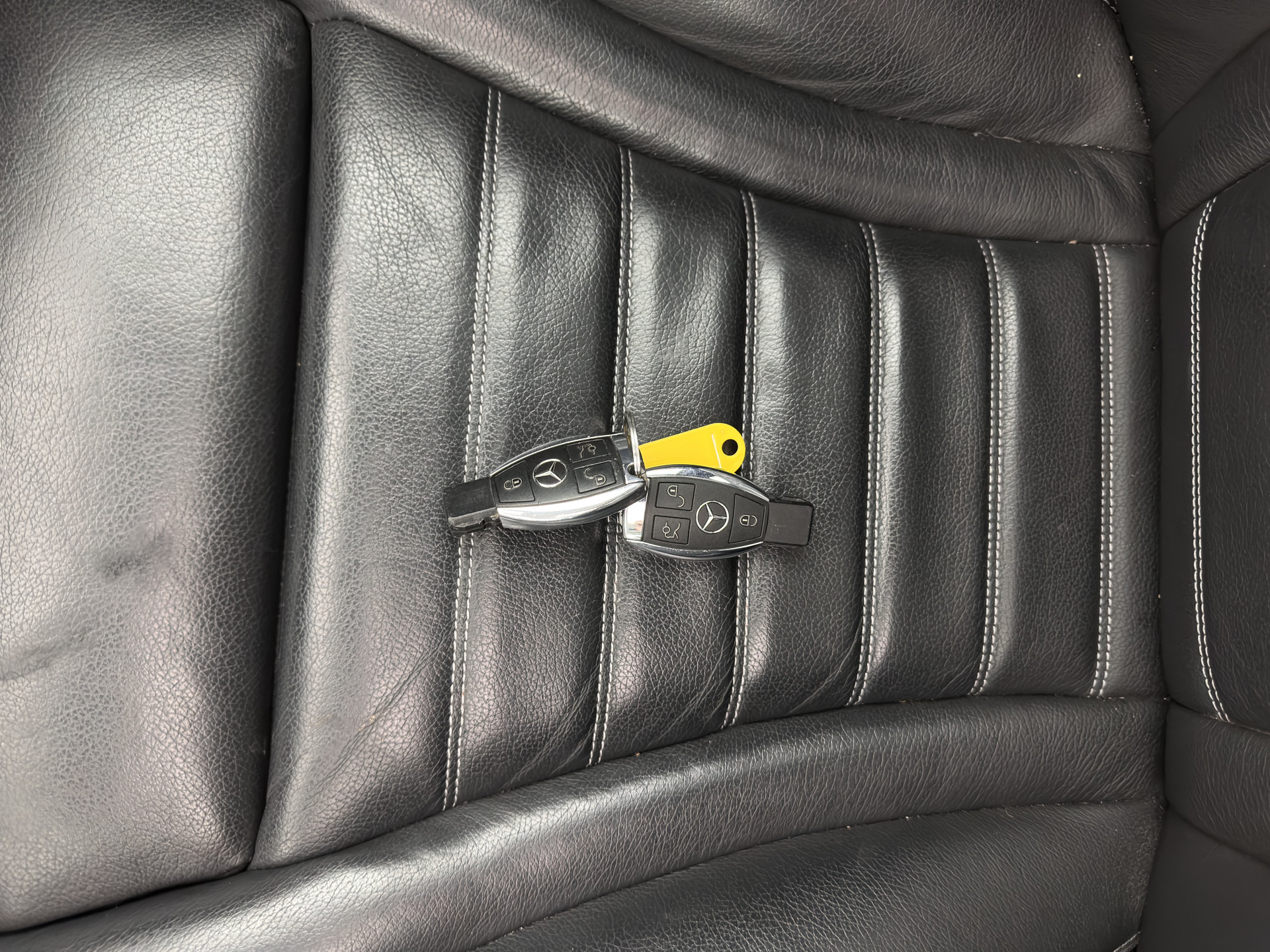 Mercedes-Benz GLC-klasse 220d 4MATIC Premium Plus (INCL-BTW) *PANO | LEATHER | FULL-LED | MEMORY-PACK | TOPVIEW | BLINDSPOT | HEATED-COMFORTSEATS | NAVI-FULLMAP | ECC | PDC | CRUISE | SHIFTPADDLES | TOWBAR | 18''ALU*