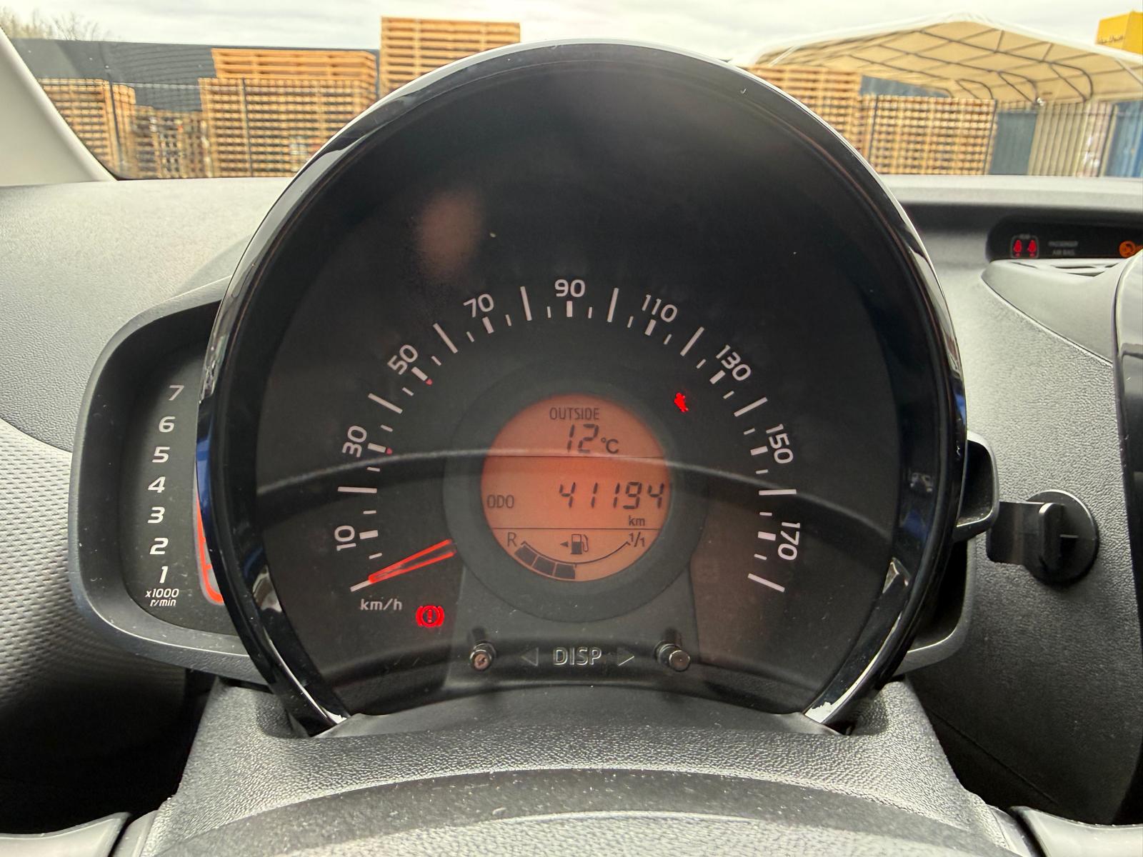Peugeot 108 1.0 e-VTi Allure TOP! | 2E EIGENAAR | 3/6/12MND GARANTIE| NAVI | CARPLAY | CLIMA | LMV |