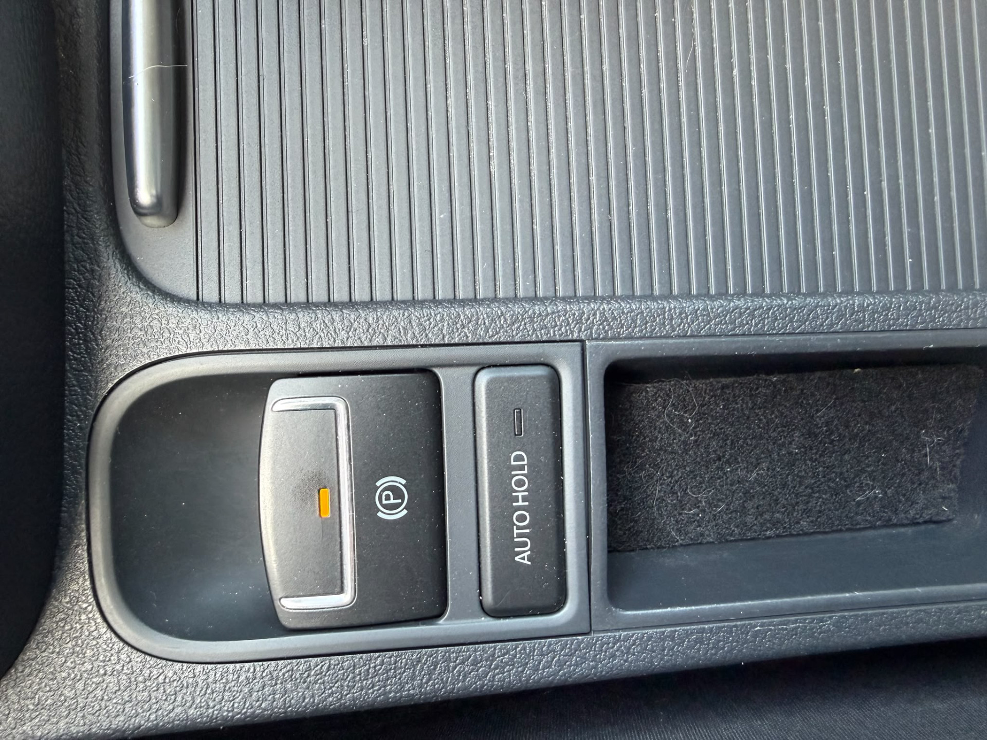 Volkswagen Tiguan 1.4 TSI Sport&Style | 1E EIGENAAR | 3/6/12MND GARANTIE | NAVI | PDC | 160 PK | LAGE KM |