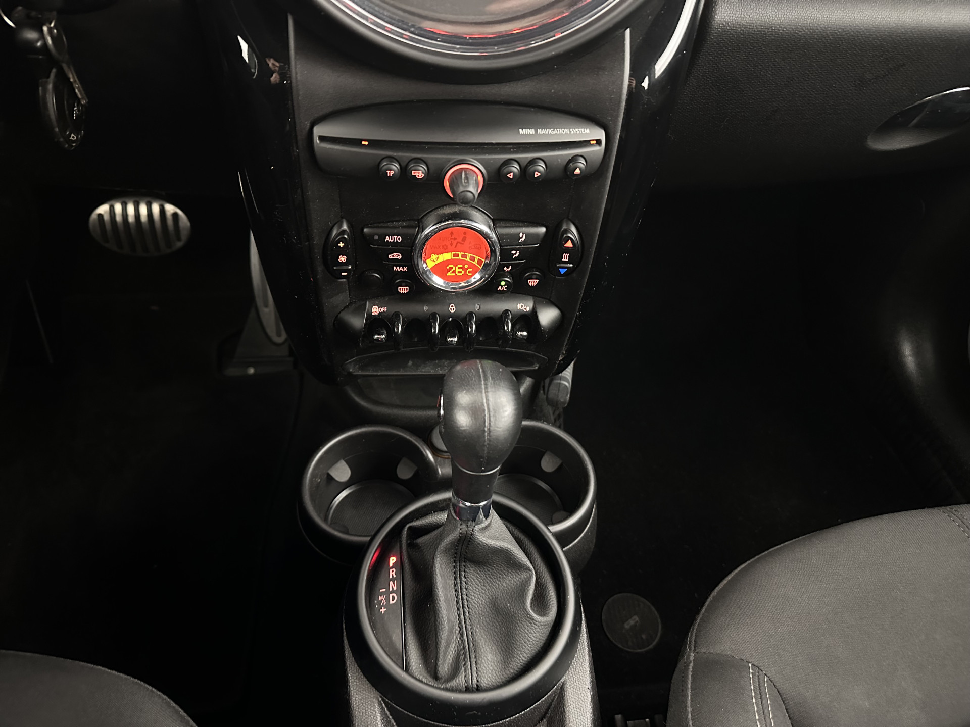 MINI Mini Countryman 2.0 John Cooper Works-Pack SD ALL4  Pepper Aut. *XENON | HARMAN/KARDON | SPORTSEATS | NAVI-FULLMAP | SHIFTPADDLES | ECC | PDC | CRUISE | TOWBAR | 18''ALU*