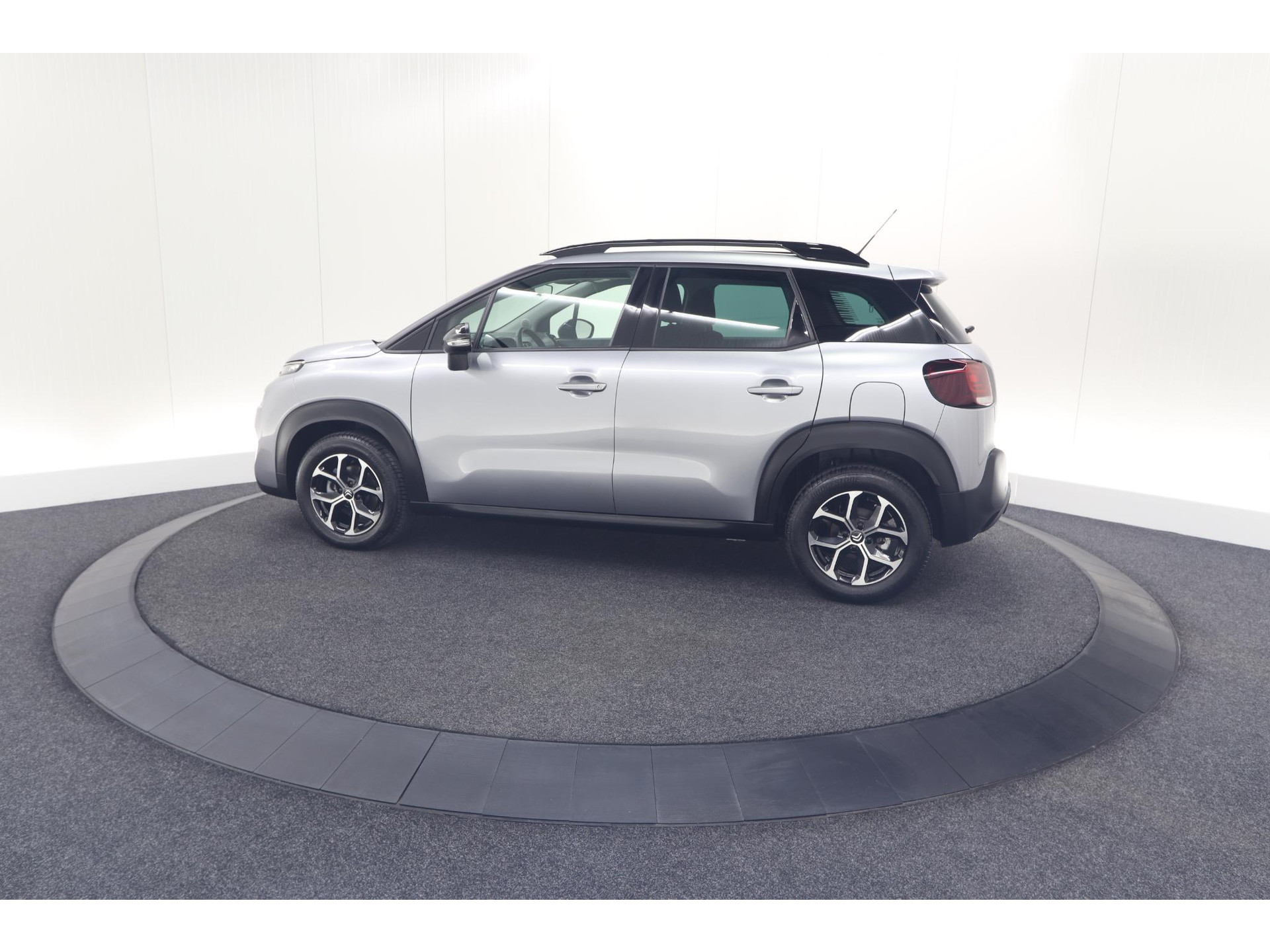 Citroen C3 Aircross PureTech 110 Plus | Parkeersensoren | Navigatie | Apple Carplay | Climate Control