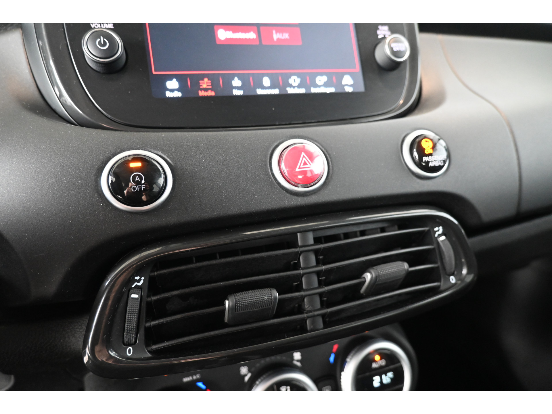 Fiat 500 X Cross 1.4 Turbo MultiAir S-Design Cross Navigatie Clima Trekhaak Cruise control 1e Eigenaar 100% Onderhouden! Inruil Mogelijk!
