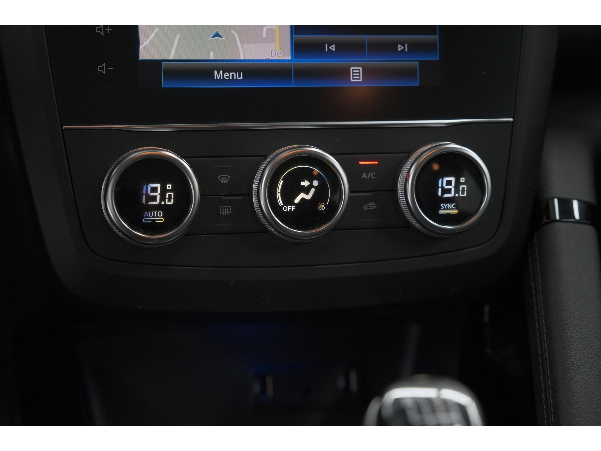 Renault Kadjar 1.3 TCe 140 Zen | Trekhaak | Apple Carplay | Navigatie | Parkeersensoren voor + Achter