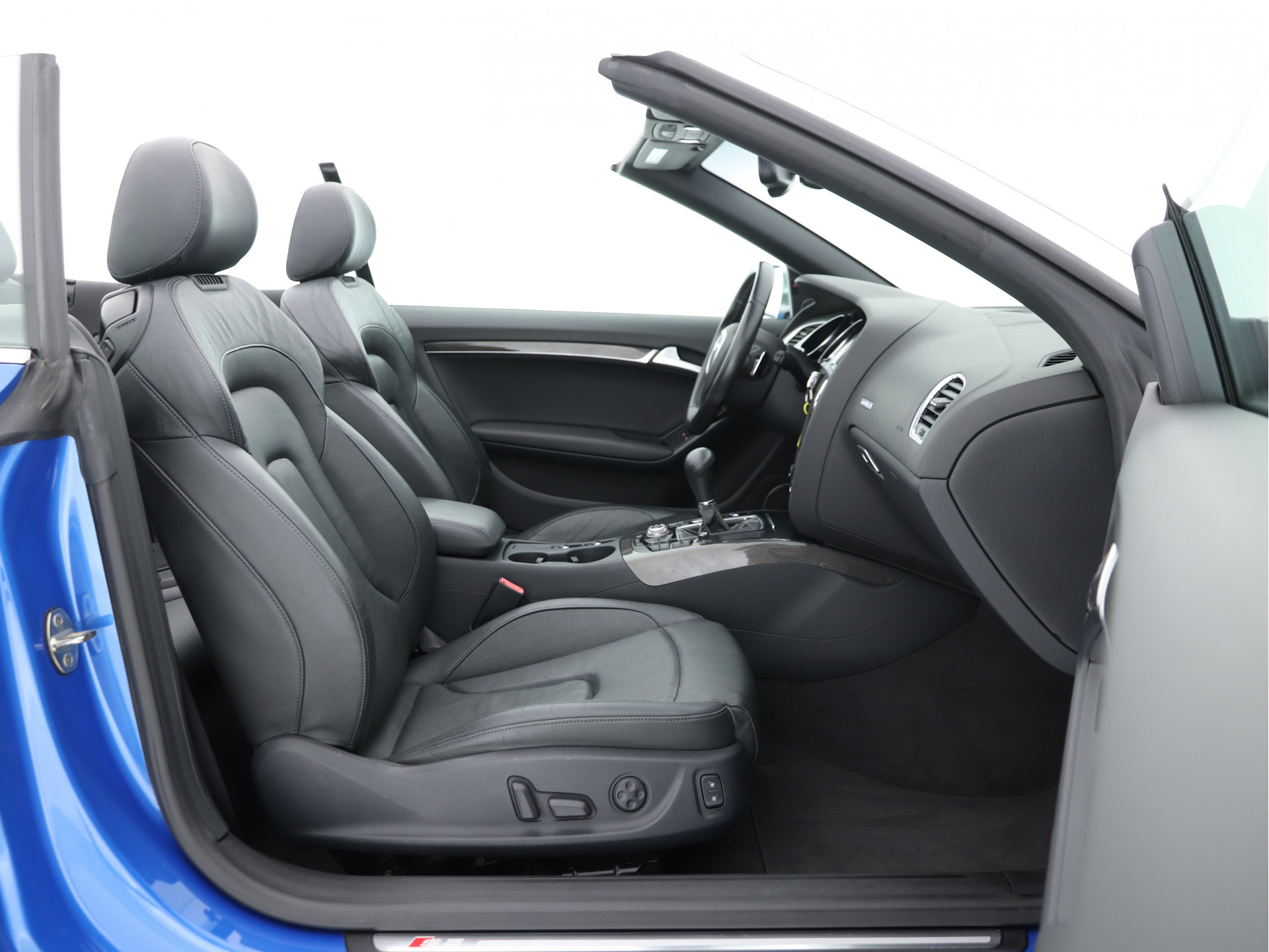 Audi S5 Cabriolet 3.0 TFSI Quattro Aut. *LEATHER | BI-XENON | NAVI-FULLMAP | BANG/OLUFSEN-AUDIO | PDC | ECC | CRUISE | CAMERA | SHIFT-PADDLES | MEMORY-PACK | HAEATED/VENTILATED-SPORTSEATS | AIRSCARF | CARBON-INLAY | KEY