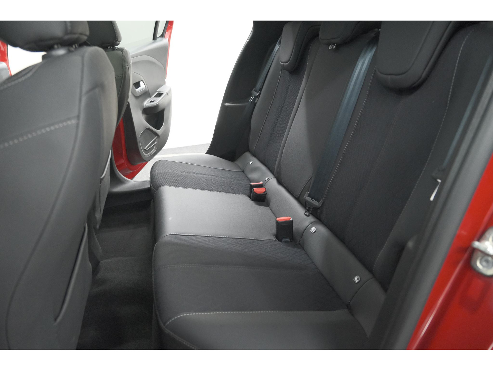 Opel Corsa 1.2 Turbo 100 Ultimate | Panoramadak | Camera | Dodehoekdetectie | Apple Carplay