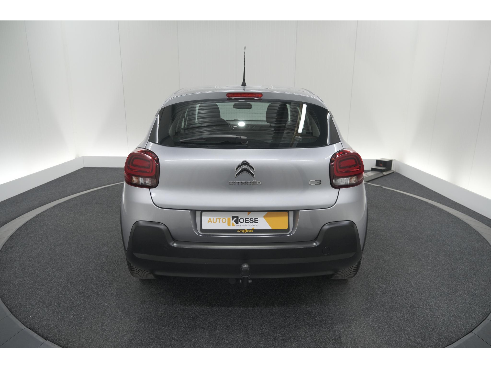 Citroen C3 PureTech 82 C-Series | Trekhaak | Stoelverwarming | Camera | Apple CarPlay