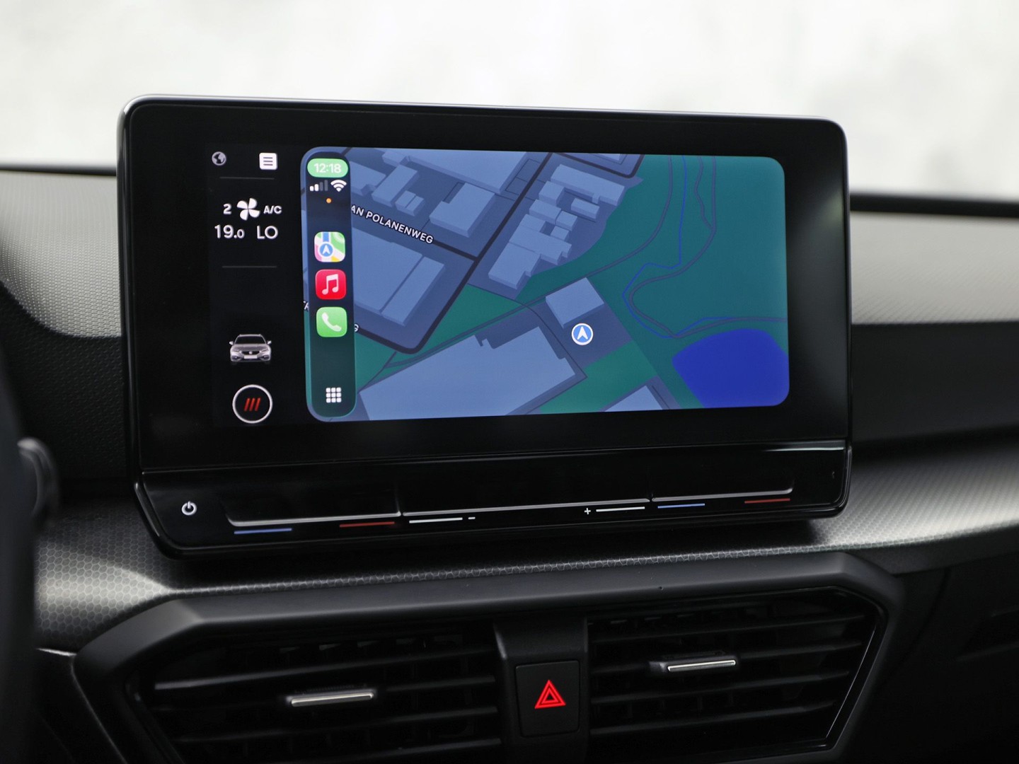 SEAT Leon 1.5 TSI Sport (4 CILINDER, VIRTUAL COCKPIT, APPLE CARPLAY, GROOT NAVI, CAMERA, SPORTSTOELEN, GETINT GLAS, ADAPTIVE CRUISE, NIEUWSTAAT)
