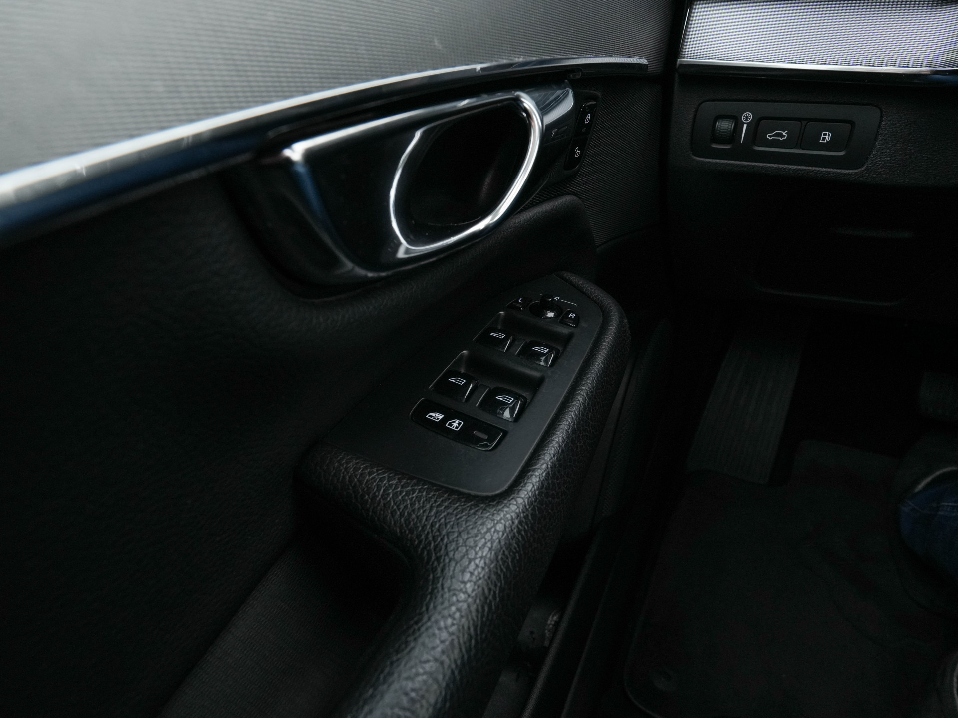 Volvo XC90 2.0 T8 Twin Engine Inscription AWD [ 7-Pers ] (INCL-BTW) Aut. *PANO | NAPPA-LEATHER | FULL-LED | MEMORY-PACK | KEYLESS | DAB | NAVI-FULLMAP | CAMERA | DIGI-COCKPIT | SPORT-SEATS | 22"ALU*