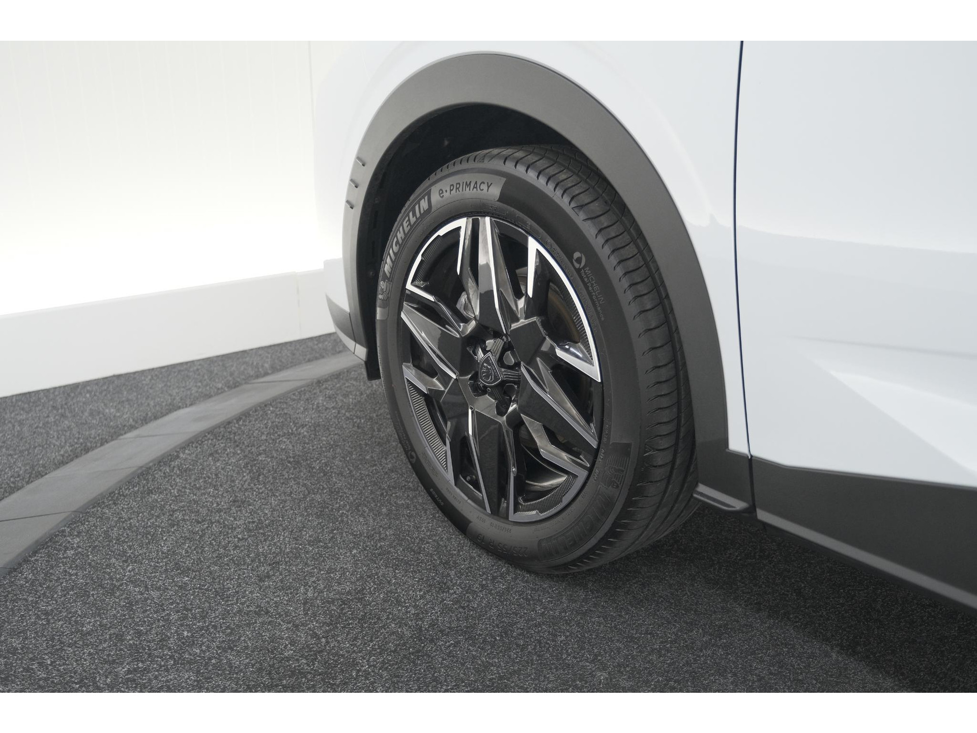 Peugeot 3008 136 Hybrid e-DCS6 Allure | Stoelverwarming | Camera | Apple Carplay