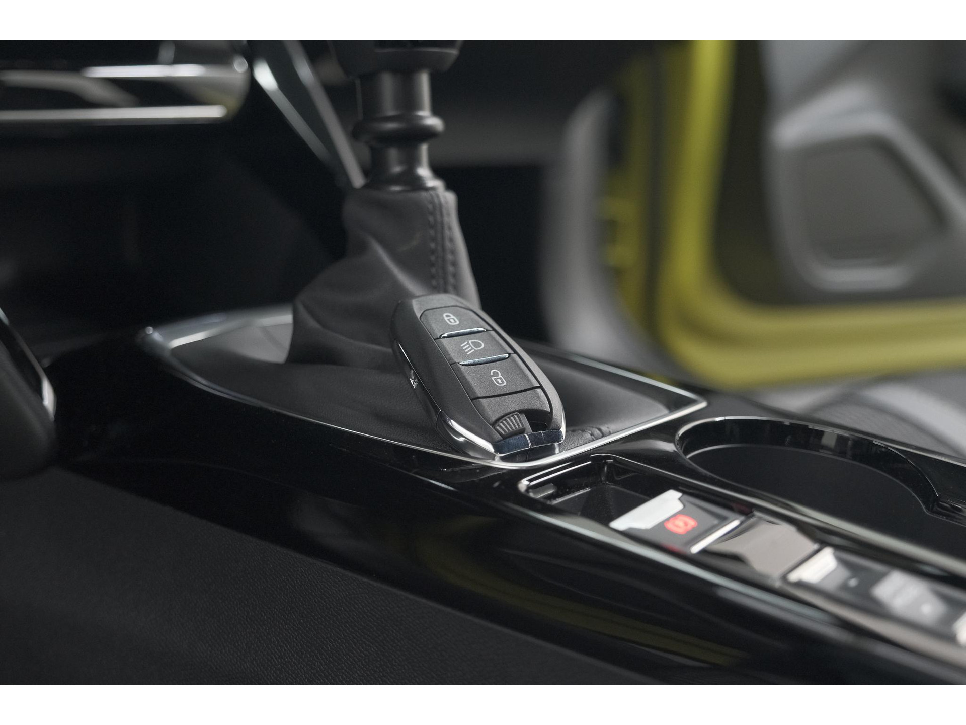 Peugeot 208 PureTech 100 GT | Camera | Apple Carplay | Parkeersensoren