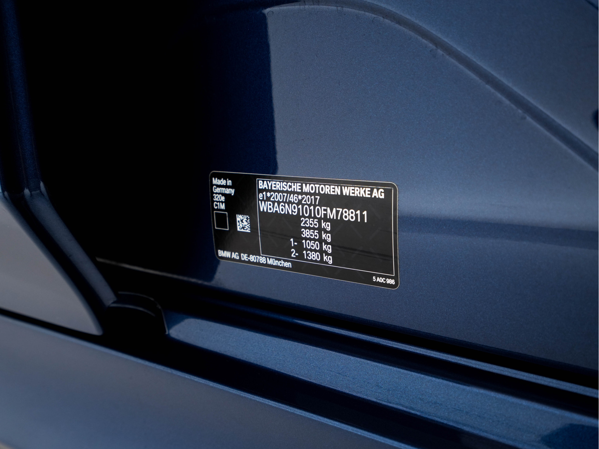 BMW 3-serie Touring 320e Business Edition Plus [Plug-In] (INCL-BTW) Aut. *LEATHER | FULL-LED | HEATED-SPORTSEATS | DIGI-COCKPIT | HIFI-SOUND | NAVI-FULLMAP | PRIVACYGLASS | PDC | AMBIENTLIGHT | DAB | KEYLESS | TOWBAR | 17"ALU* *