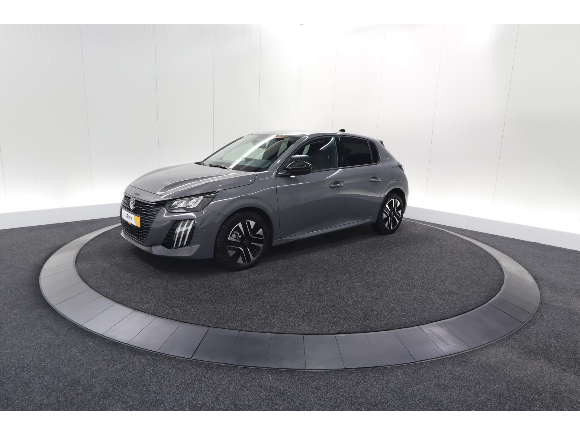 Peugeot 208 PureTech 100 Allure | 360 Camera | Adaptieve Cruise Control | Navigatie | Dodehoekdetectie