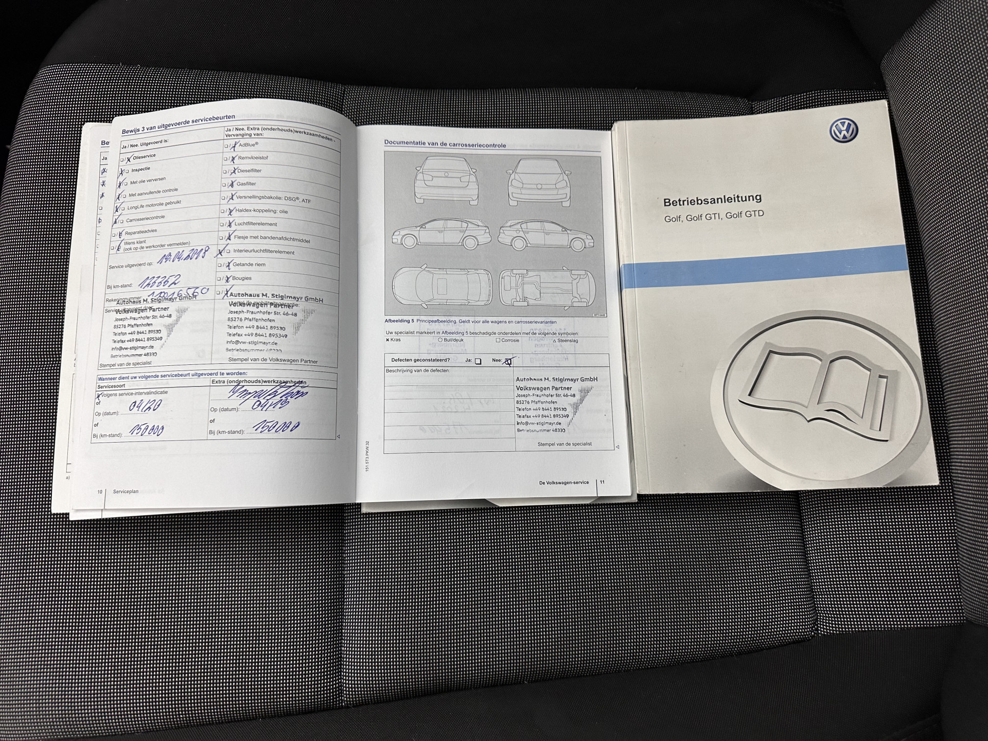 Volkswagen Golf 1.6 TDI Trendline Bluemotion (INCL.BTW) *NAVI-FULLMAP | AIRCO | CRUISE | COMFORT-SEATS | 15''ALU | TOWBAR*