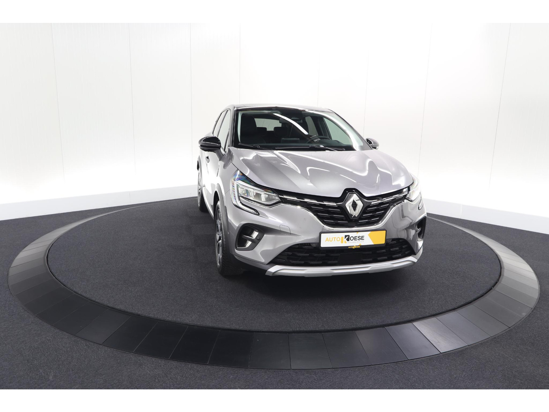 Renault Captur Mild Hybrid 140 EDC Techno | 360 Camera | Groot scherm | Stoelverwarming | Parkeersensoren | Allseason banden