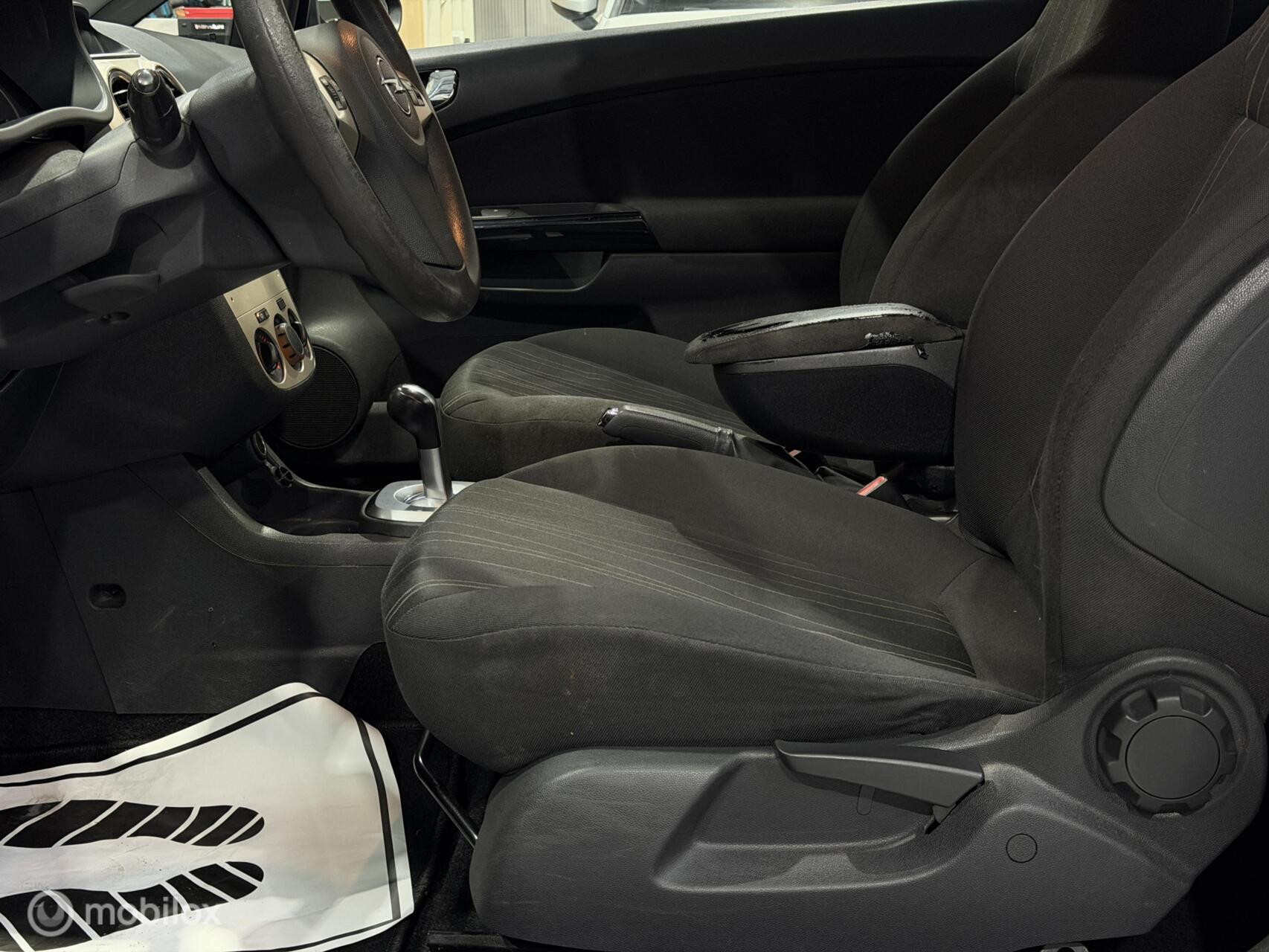 Opel Corsa 1.2-16V Business | Automaat | Cruise | Airco|NAP