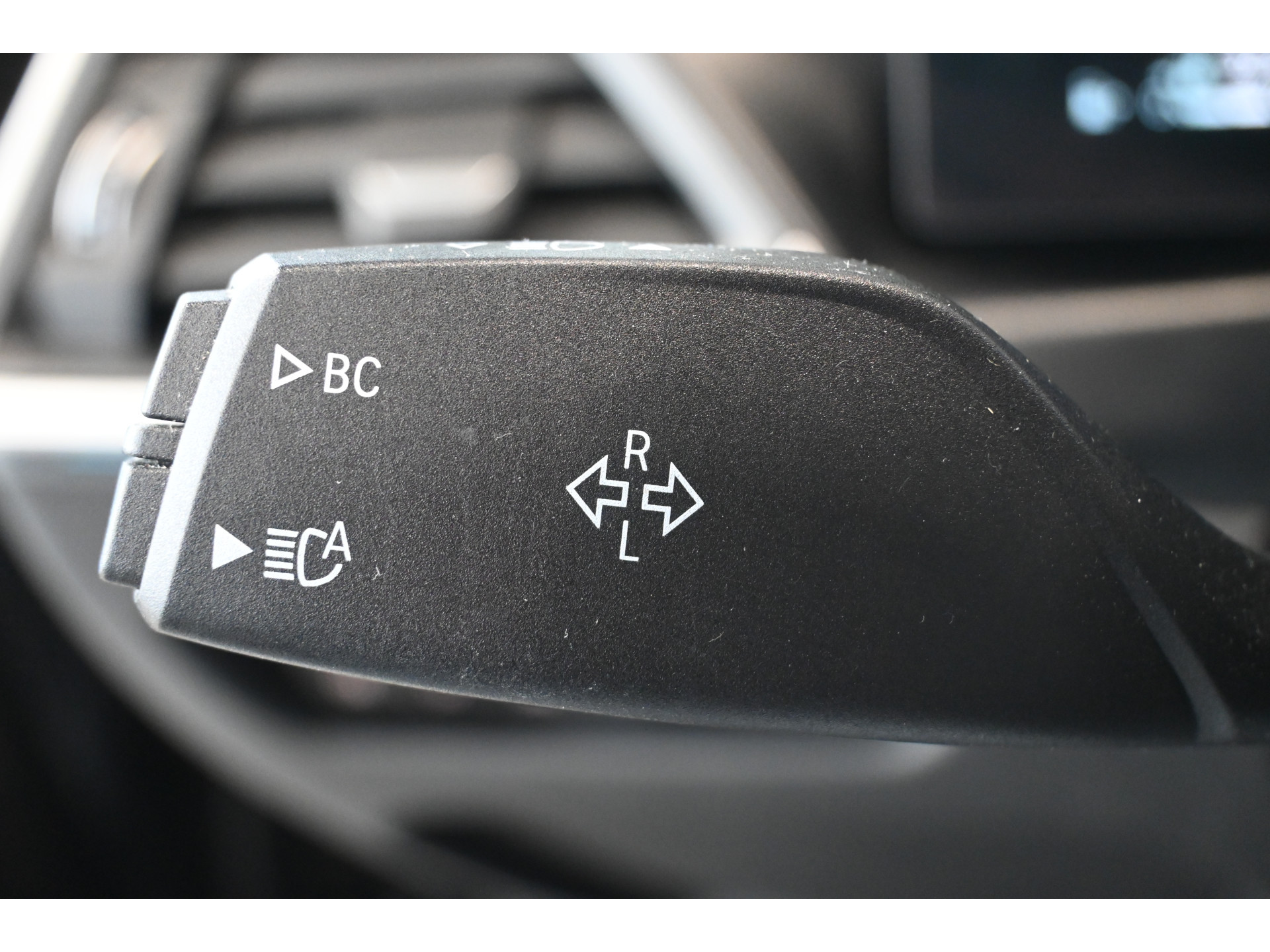 BMW 3-serie Touring 320e M-Sport Clima Cruise CarPlay LED Leder Navigatie 100% Onderhouden! Inruil Mogelijk!