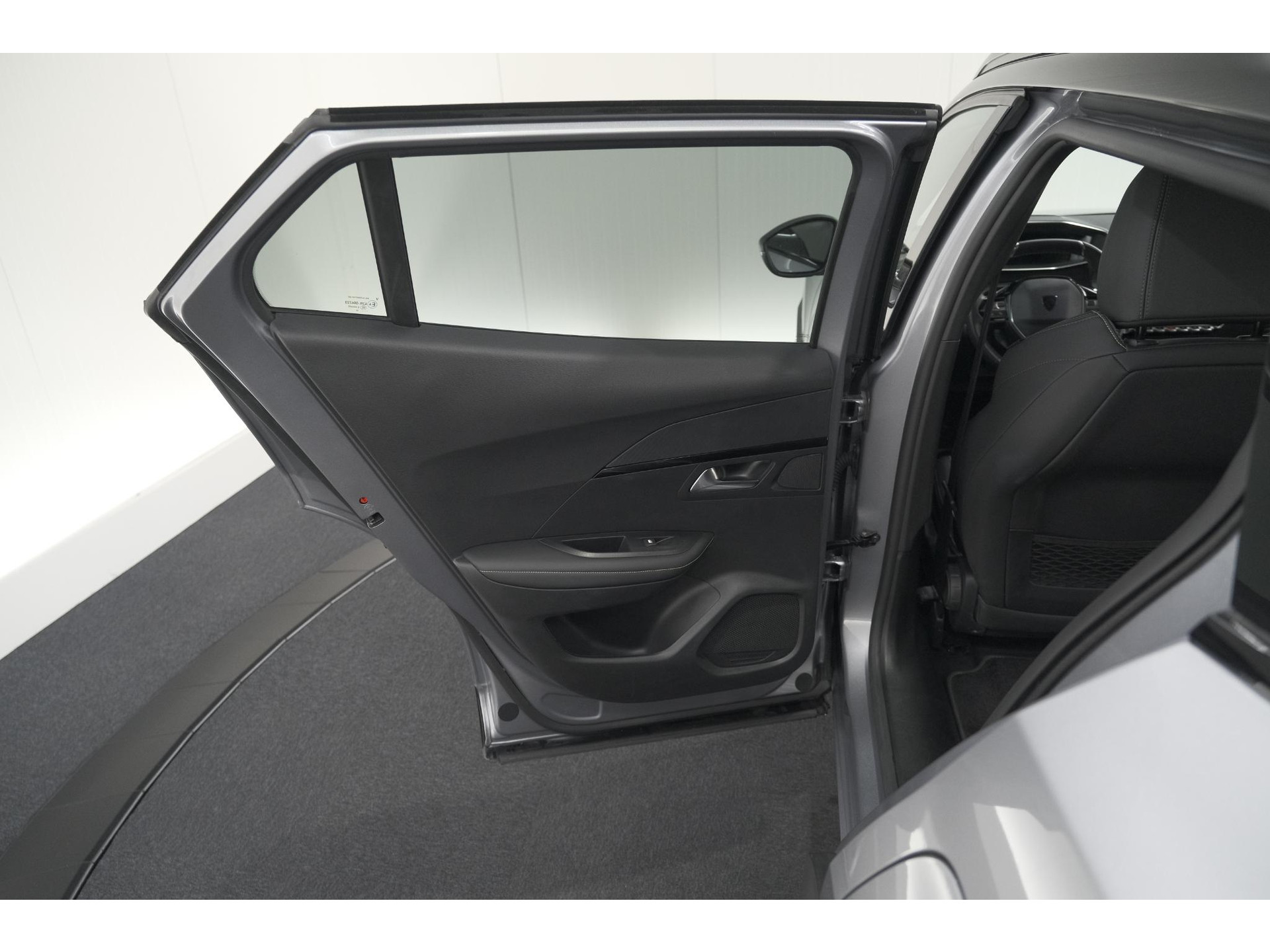 Peugeot e-2008 EV GT 50 kWh | 3 Fase | 360 Camera | Adaptieve Cruise Control | Dodehoekdetectie