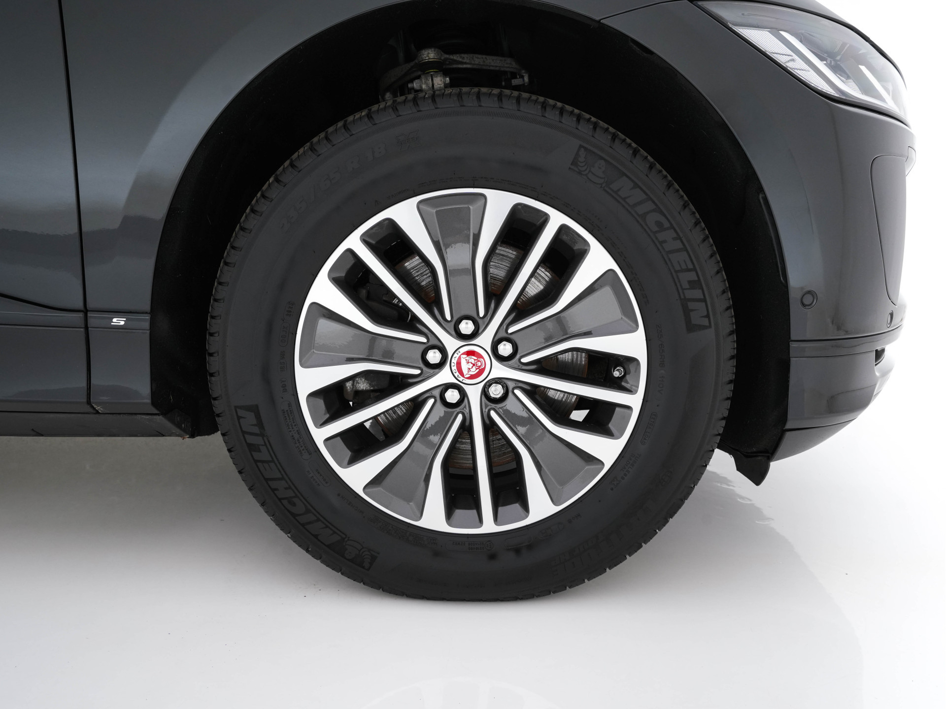 Jaguar I-PACE EV400 Business Edition S 90 kWh {SOH-89%} (INCL-BTW) *HEATPUMP | PANO | LEATHER | MERIDIAN-AUDIO | FULL-LED | HEATED/COOLED-COMFORTSEATS | DAB+ | CAMERA | DIGI-COCKPIT | NAVI-FULLMAP | ECC | KEYLESS | PDC | CCS-FASTLOADER | CRUISE |