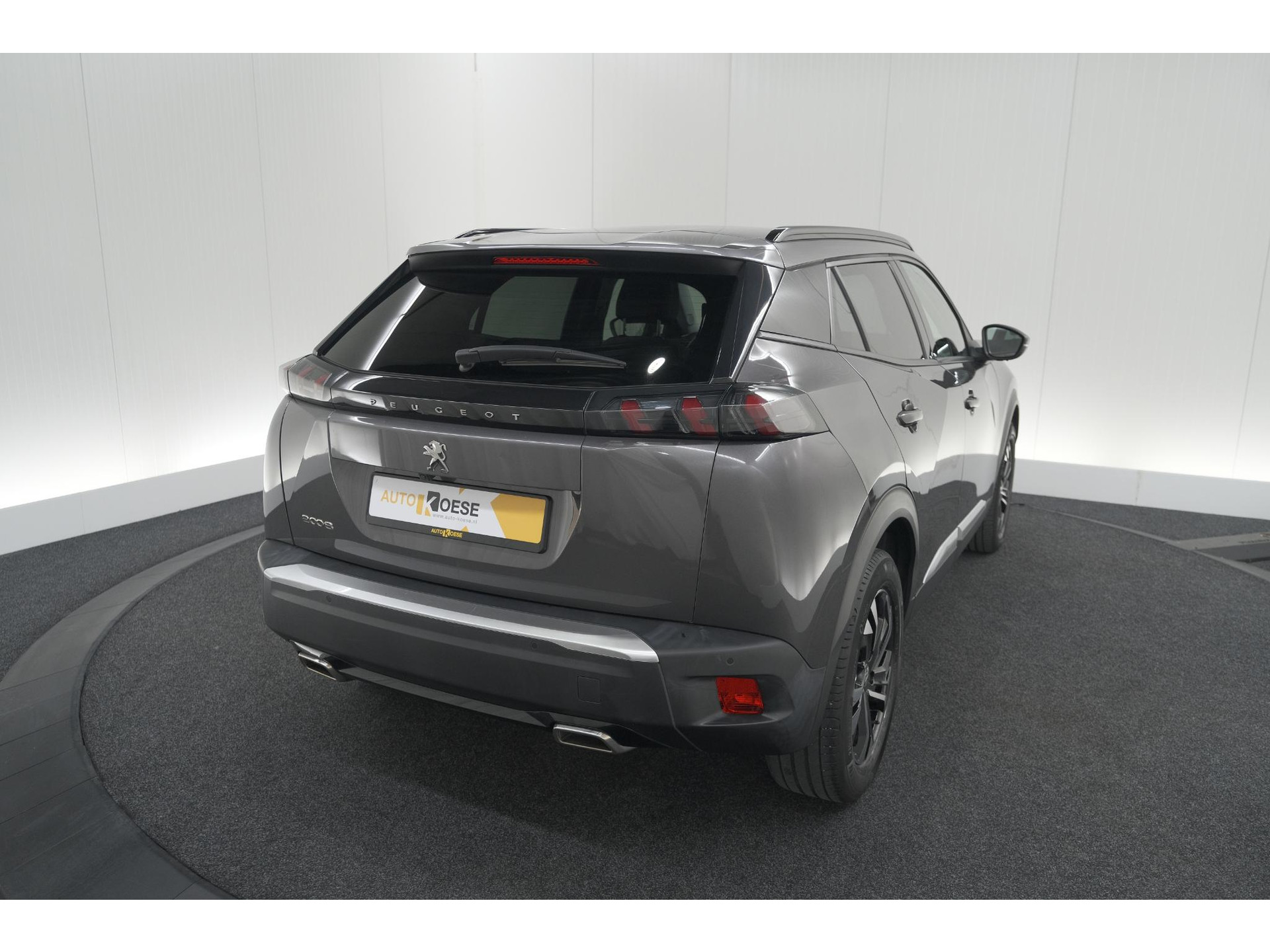 Peugeot 2008 PureTech 130 EAT8 Allure Pack | Stoelverwarming | Adaptieve Cruise Control | Camera