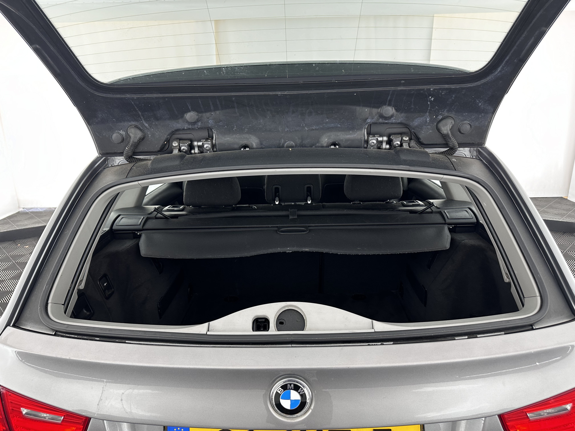 BMW 3-serie Touring 316i Business Line Sport-Pack ! LOOPT-OP-2-CILINDERS ! *NAVI-FULLMAP | ECC | PDC | CRUISE | COMFORT-SEATS | 17"ALU*