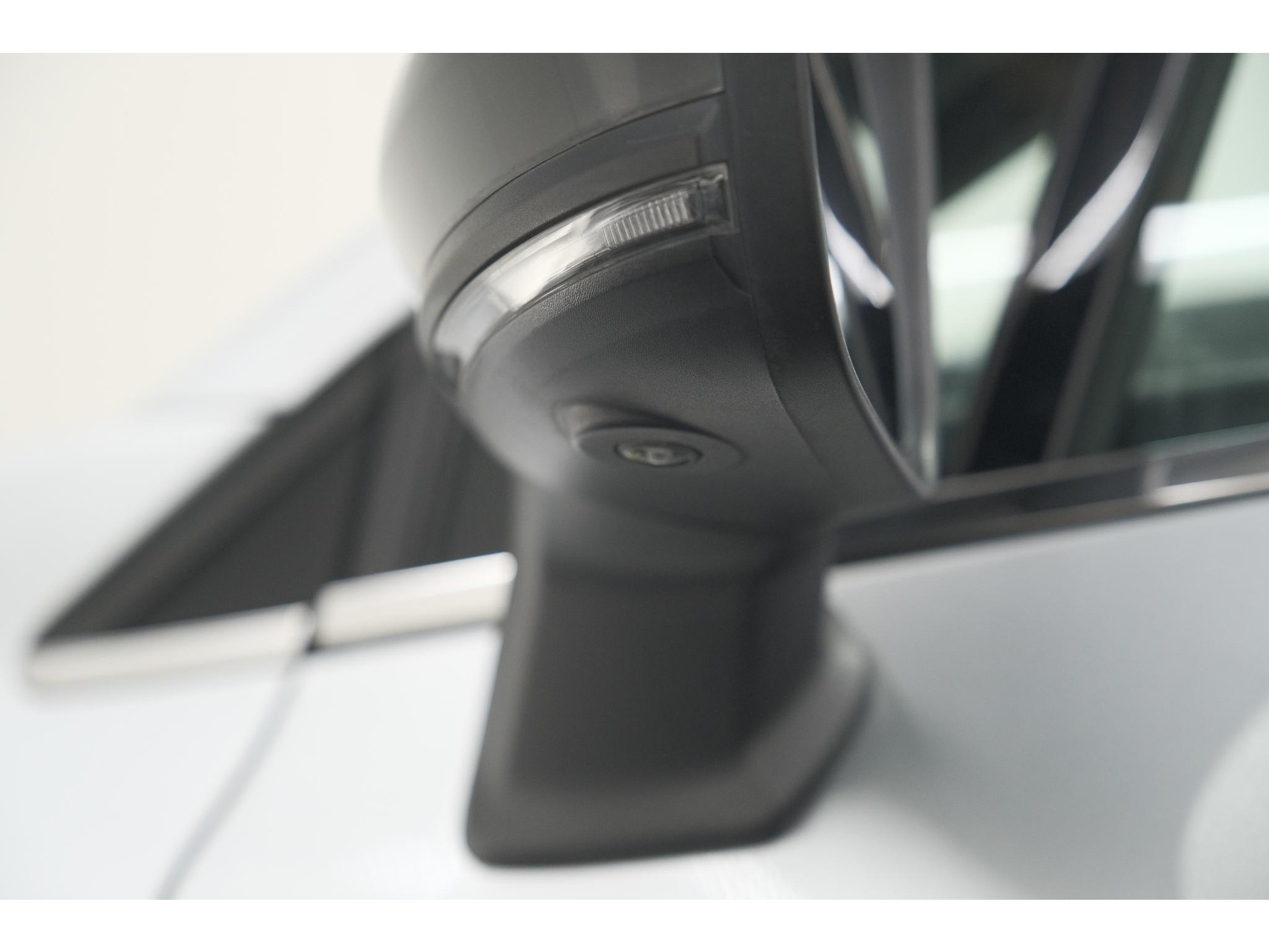 Renault Captur 1.6 E-Tech full hybrid 145 techno | Camera | Parkeersensoren | Climate control | Keyless